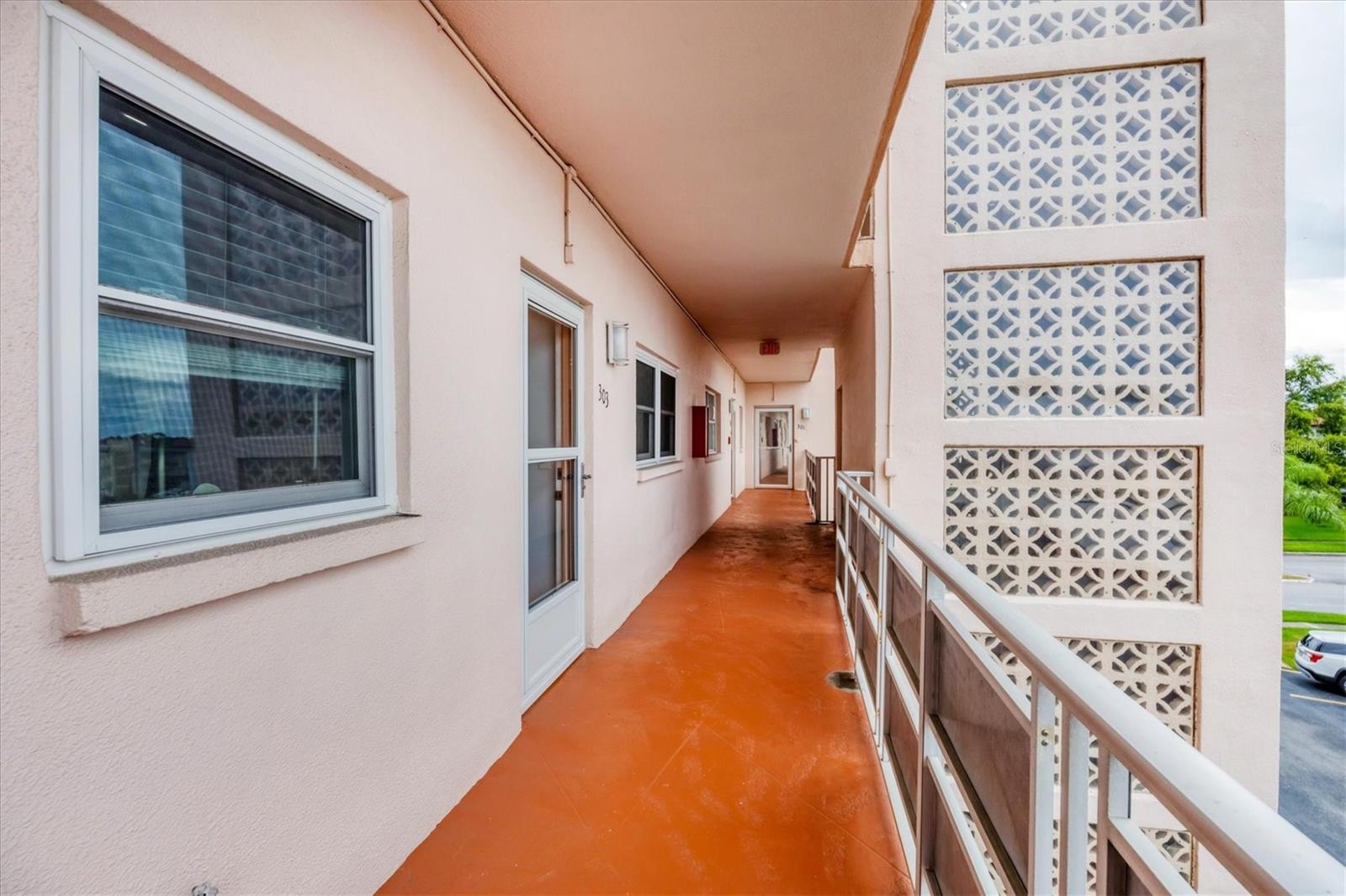 Image 4 of 40 For 5623 80th Street N 303