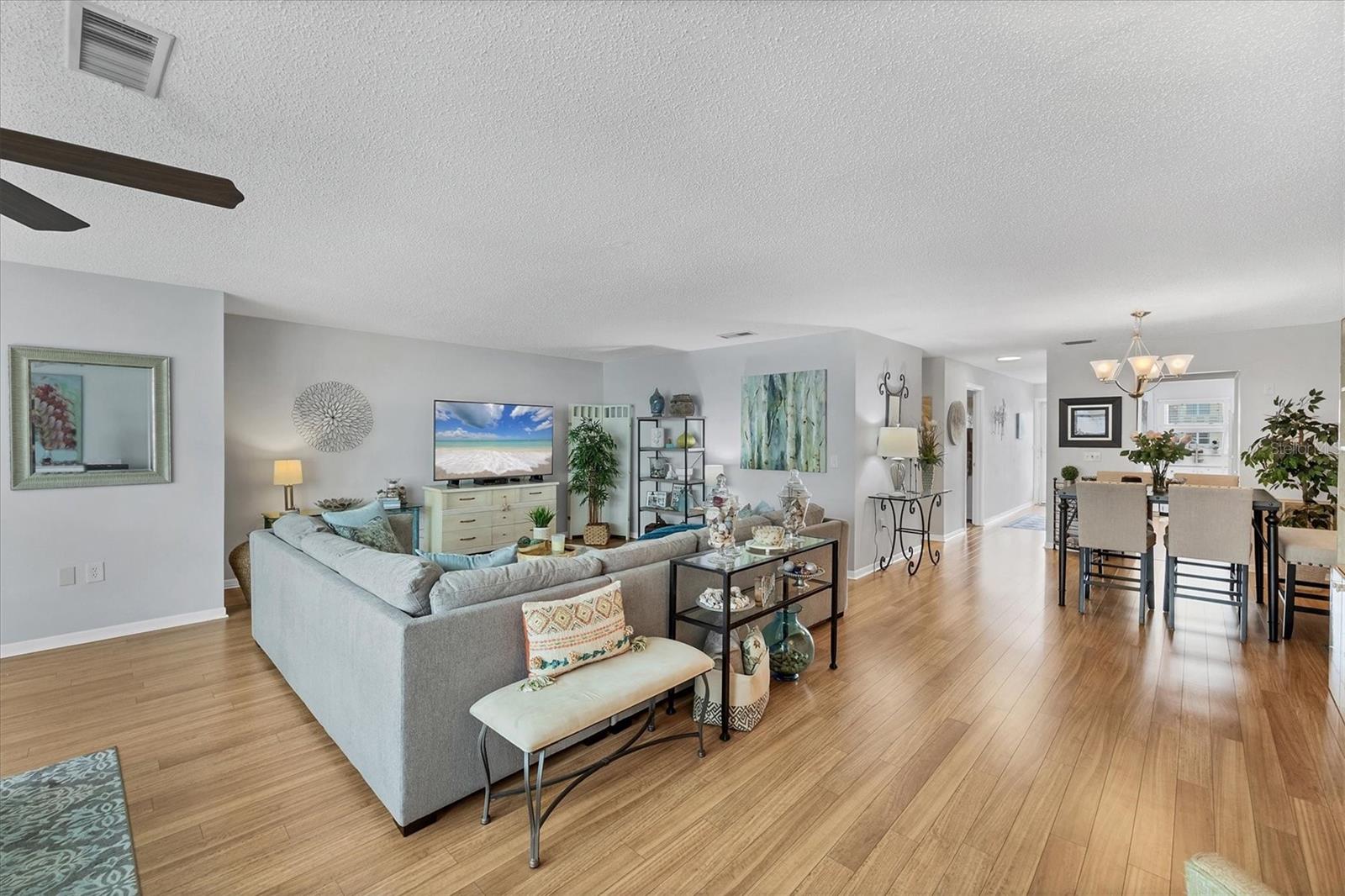 Image 8 of 40 For 5623 80th Street N 303