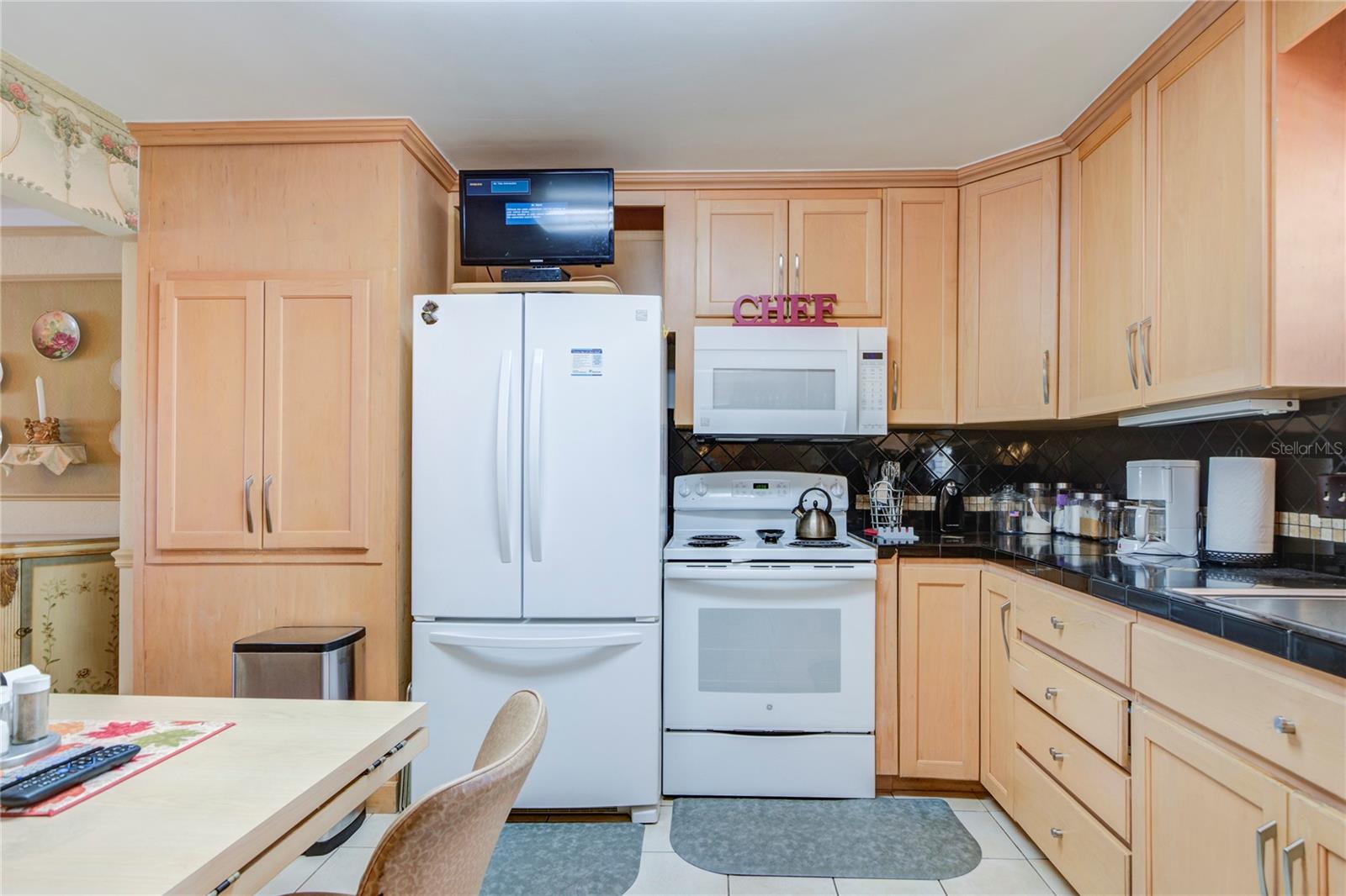 Image 12 of 48 For 3717 46th Avenue S 11
