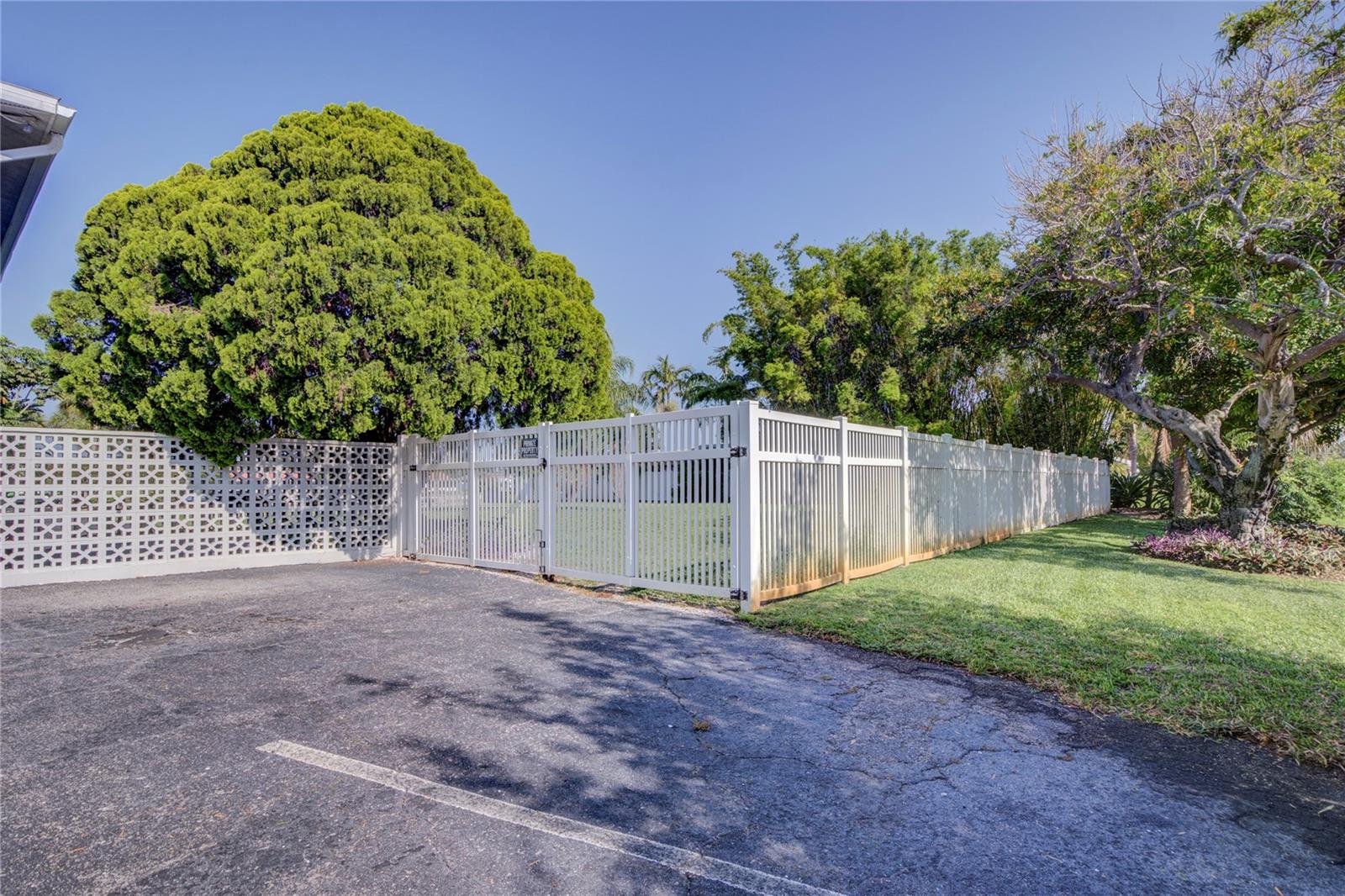 Image 3 of 48 For 3717 46th Avenue S 11