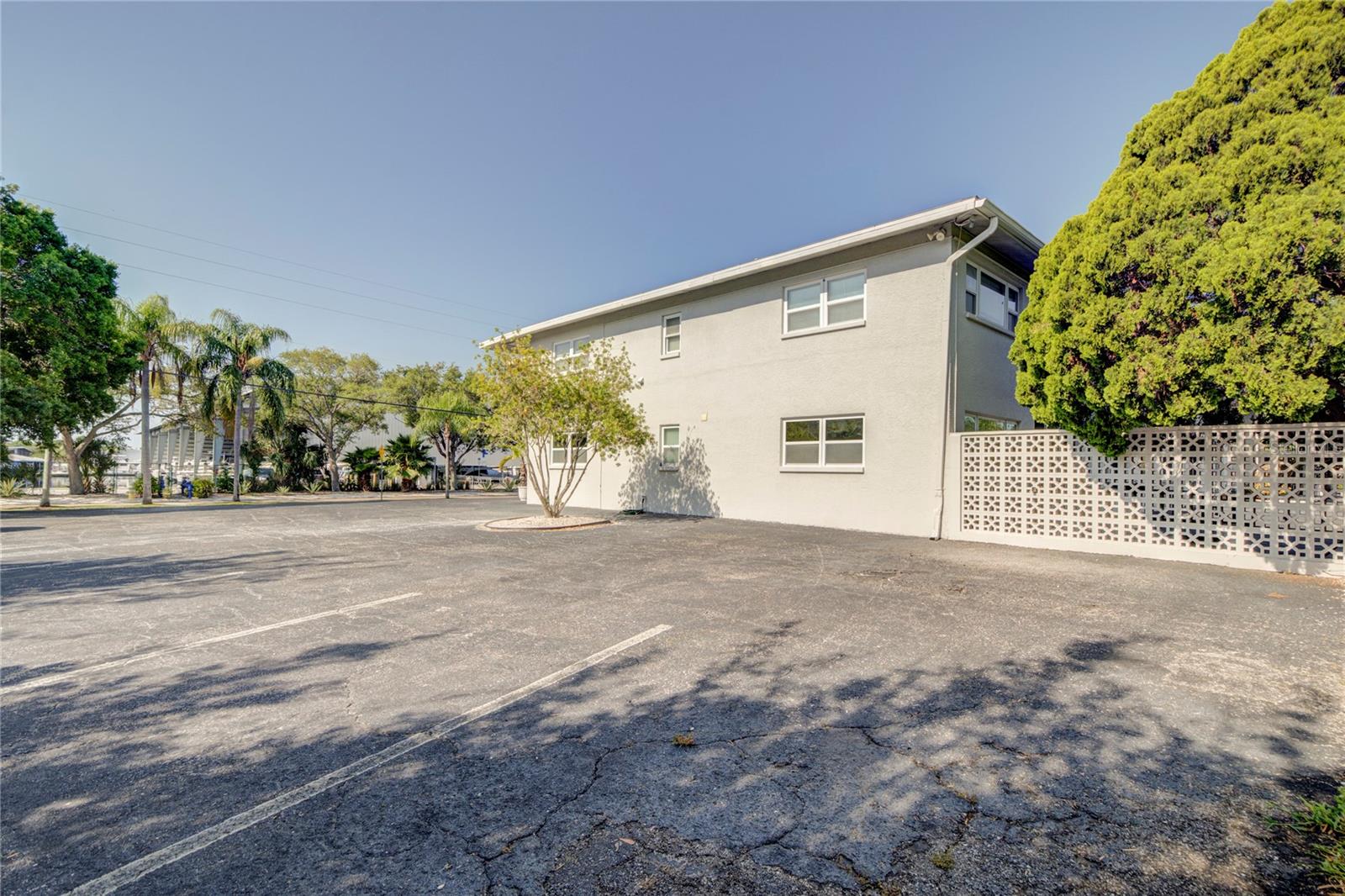 Image 4 of 48 For 3717 46th Avenue S 11