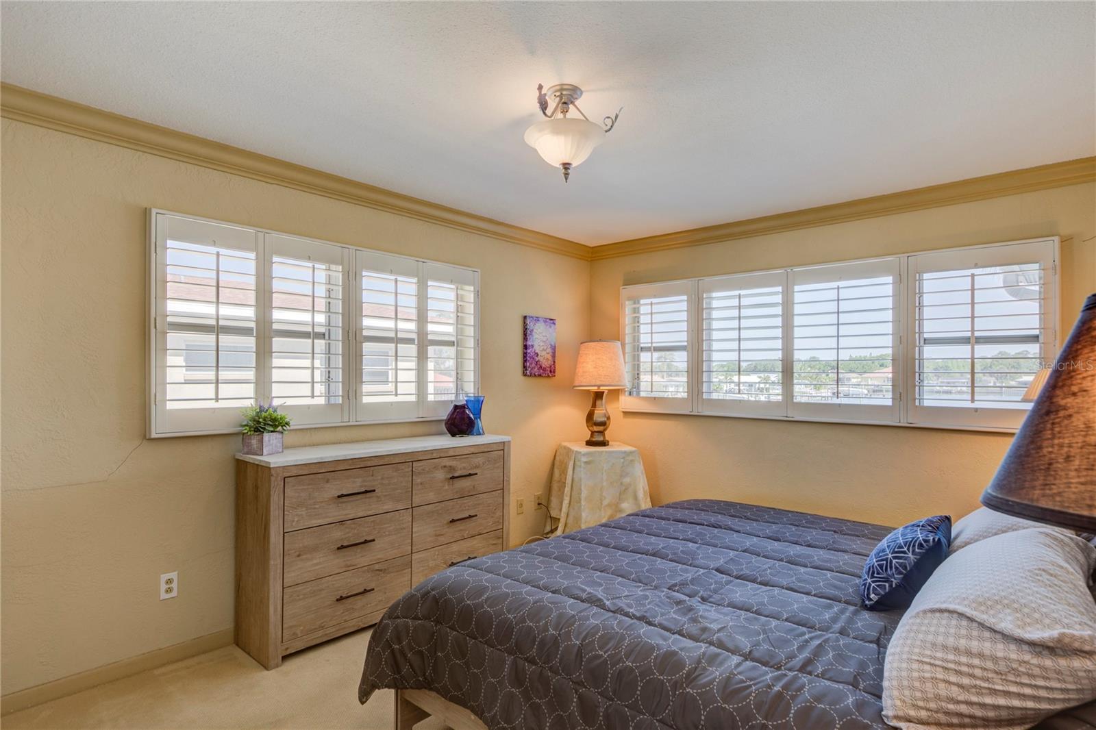 Image 40 of 48 For 3717 46th Avenue S 11