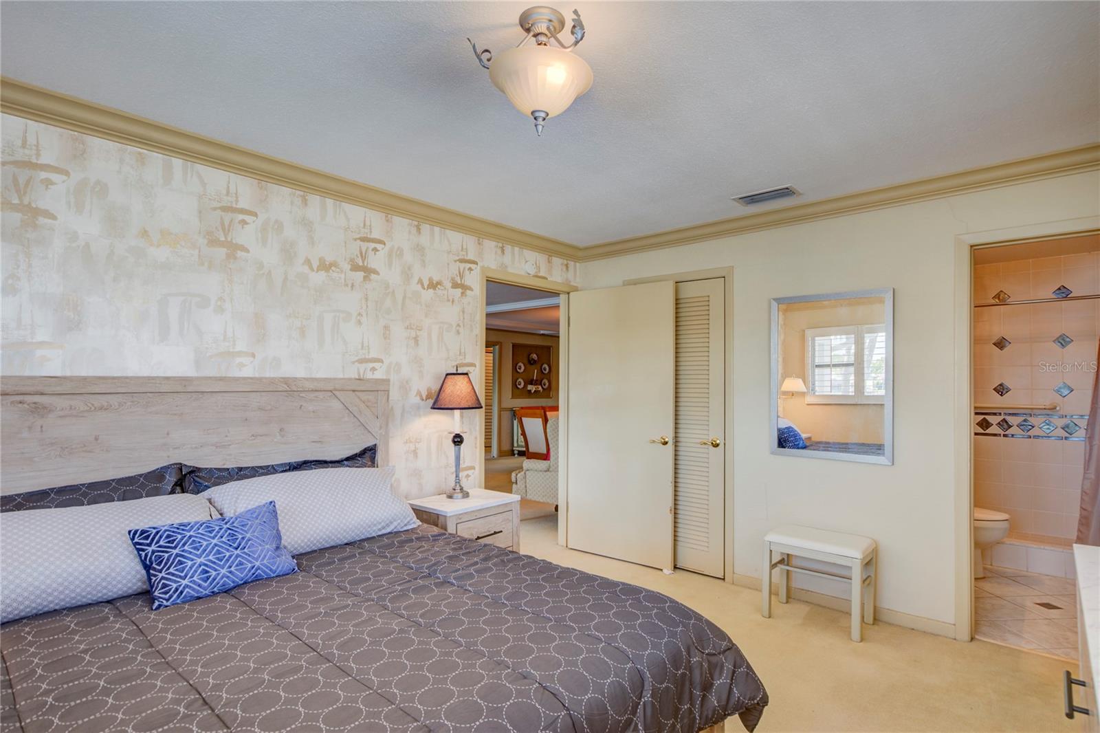 Image 42 of 48 For 3717 46th Avenue S 11