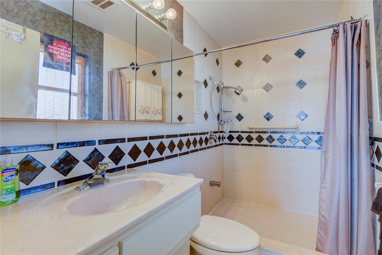 Image 43 of 48 For 3717 46th Avenue S 11