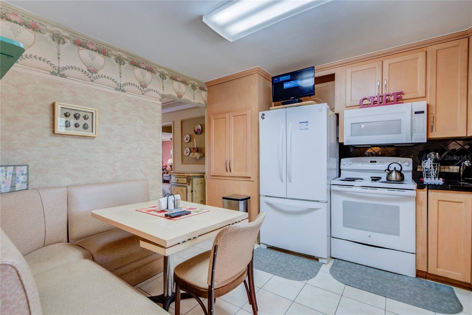 Image 9 of 48 For 3717 46th Avenue S 11