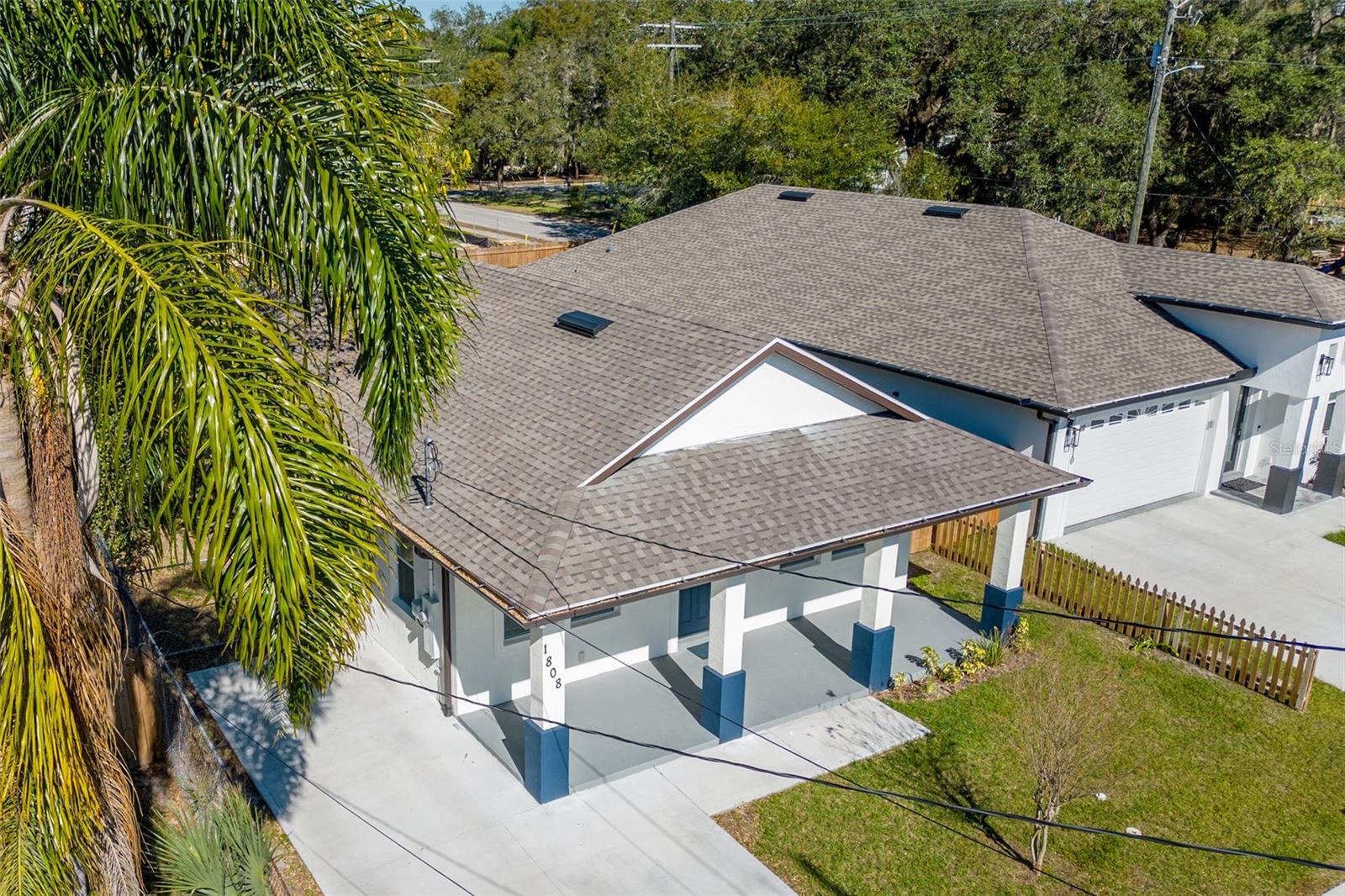 Image 4 of 33 For 1808 Comanche Avenue