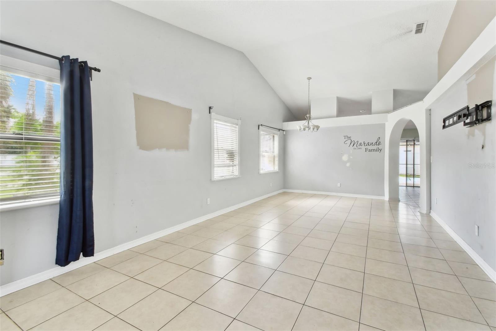 Image 10 of 79 For 11304 Plumtree Court