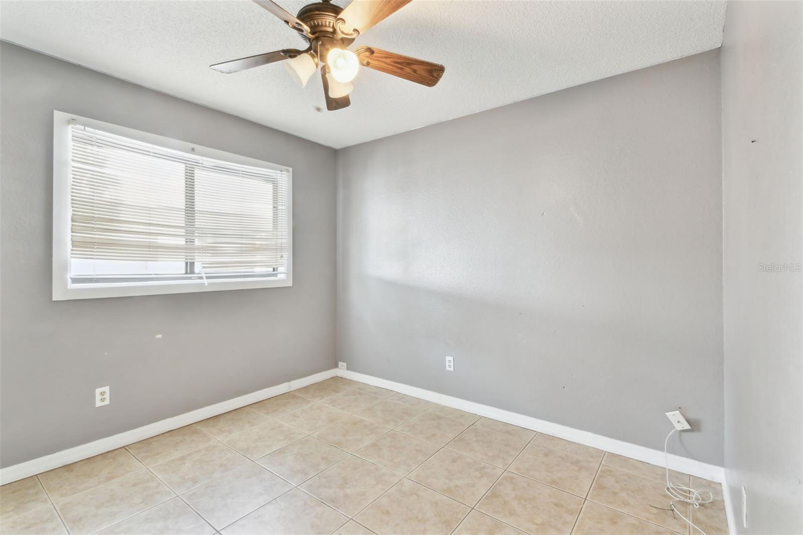 Image 20 of 79 For 11304 Plumtree Court