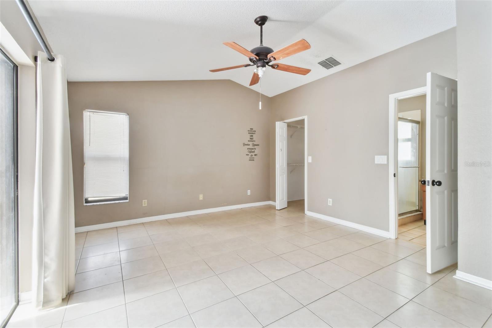 Image 30 of 79 For 11304 Plumtree Court