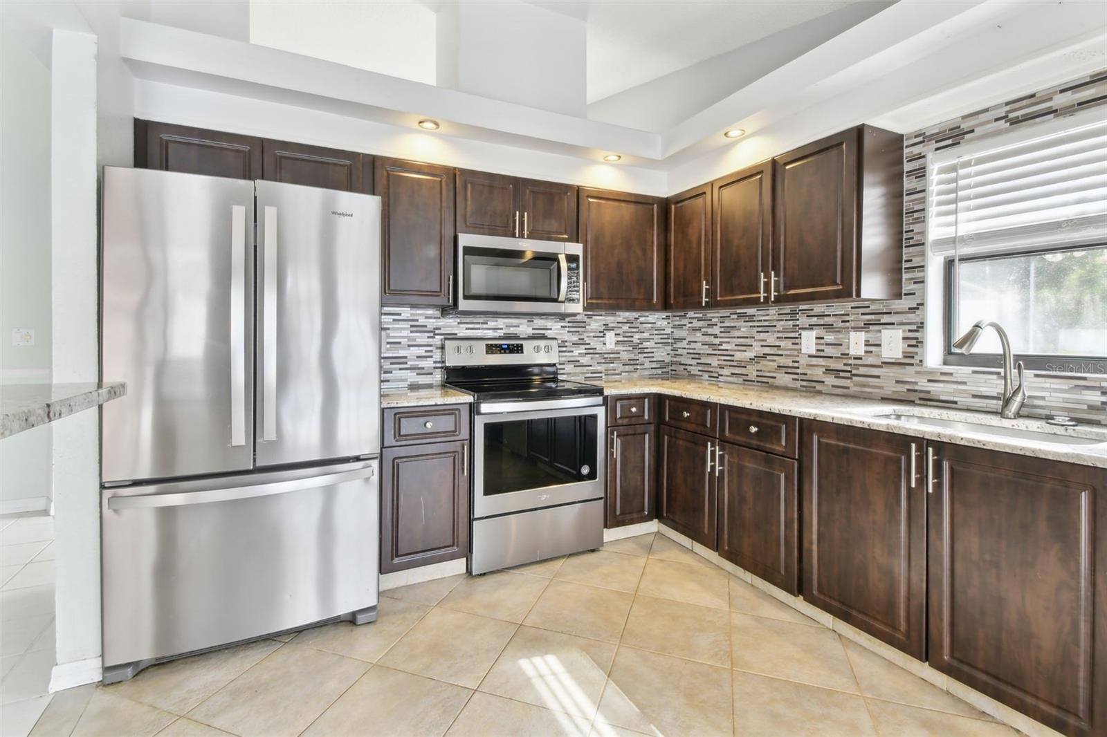 Image 39 of 79 For 11304 Plumtree Court