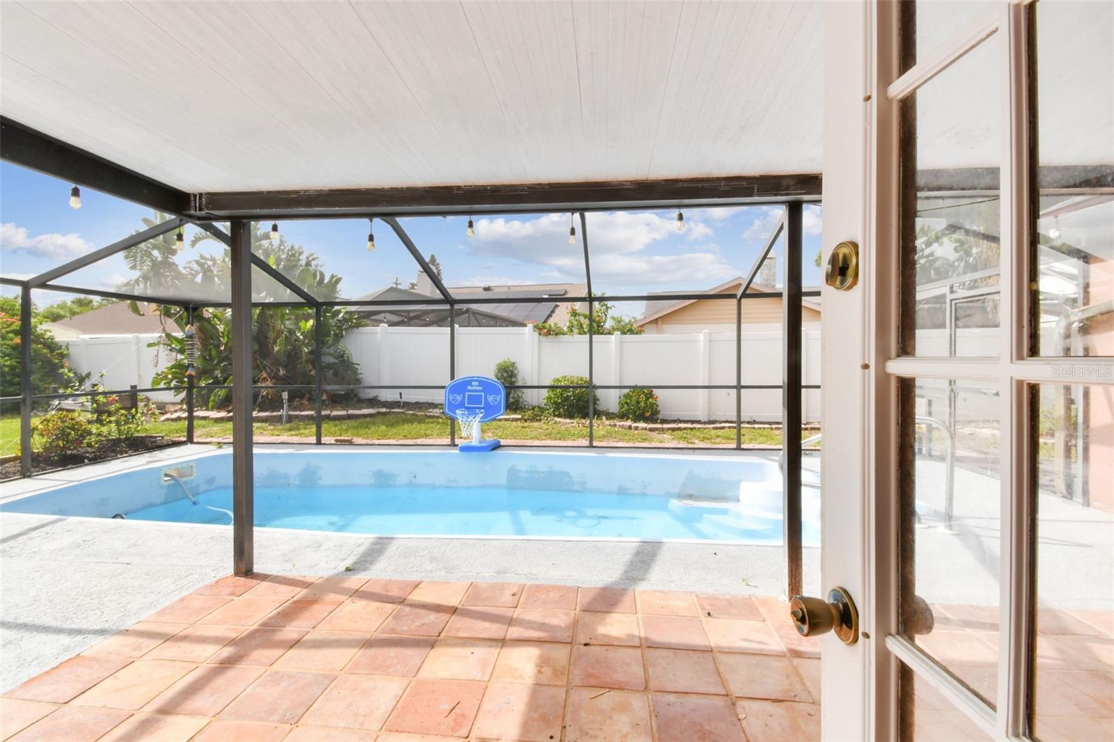 Image 41 of 79 For 11304 Plumtree Court