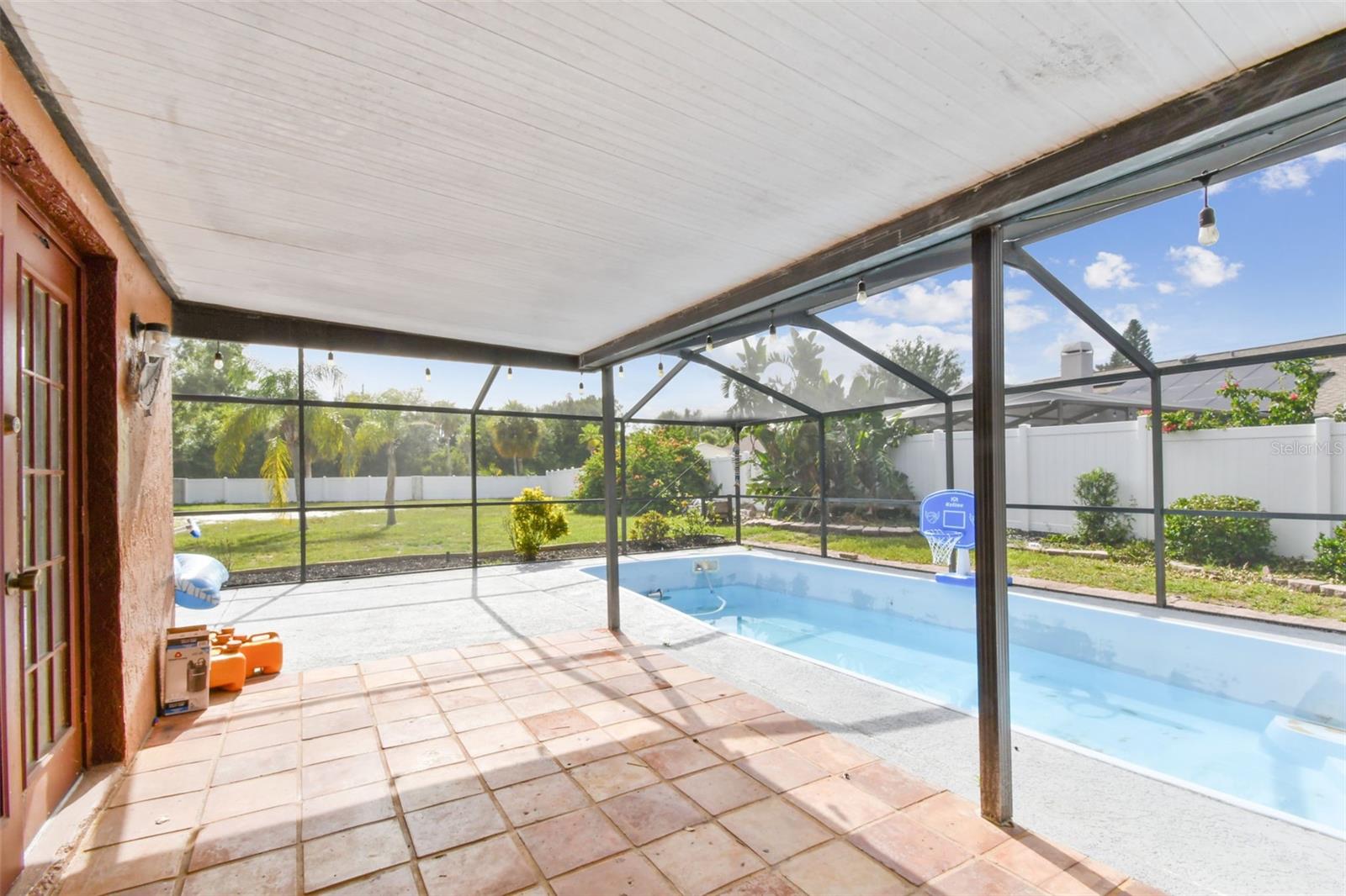 Image 42 of 79 For 11304 Plumtree Court