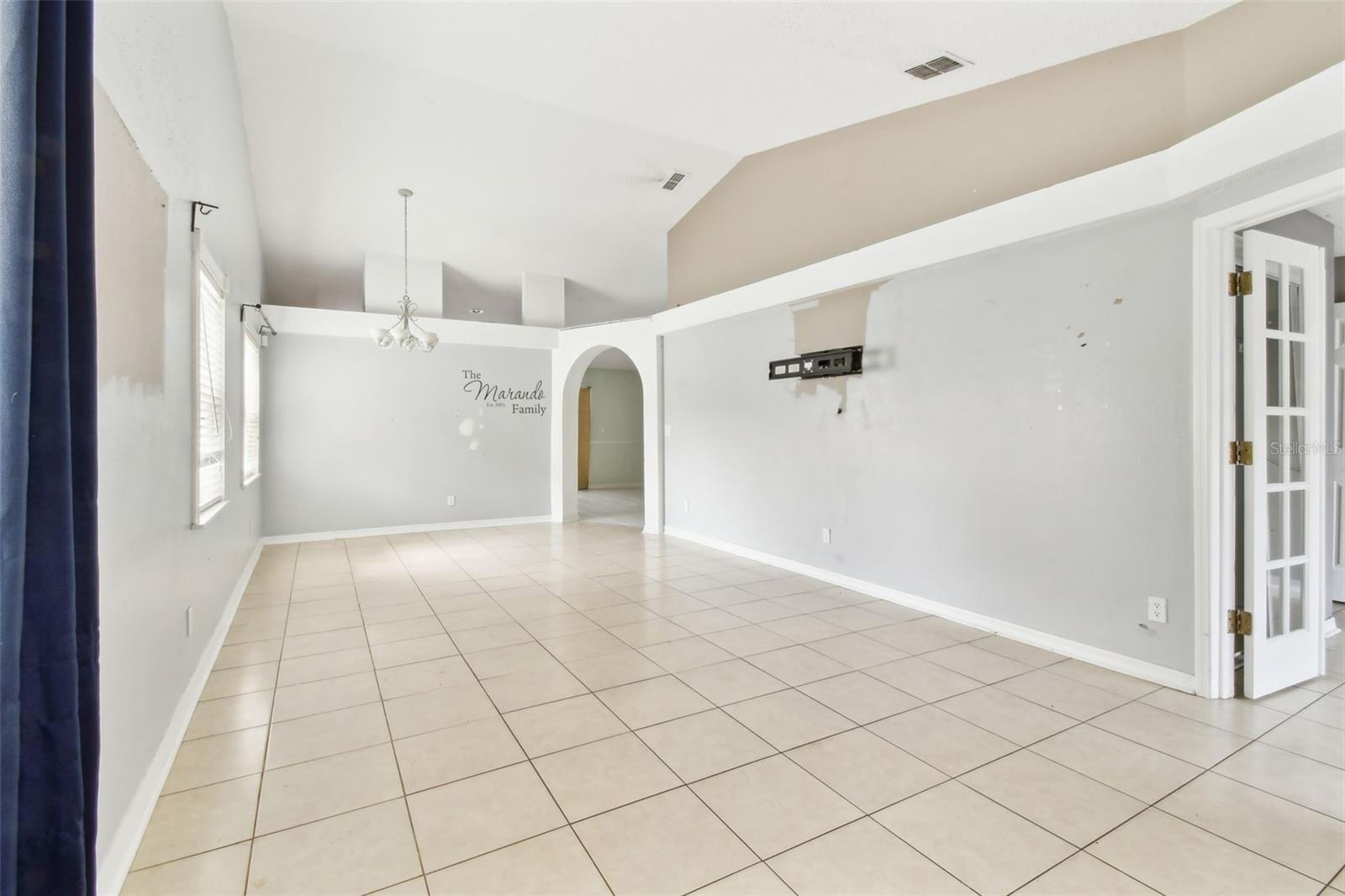 Image 9 of 79 For 11304 Plumtree Court