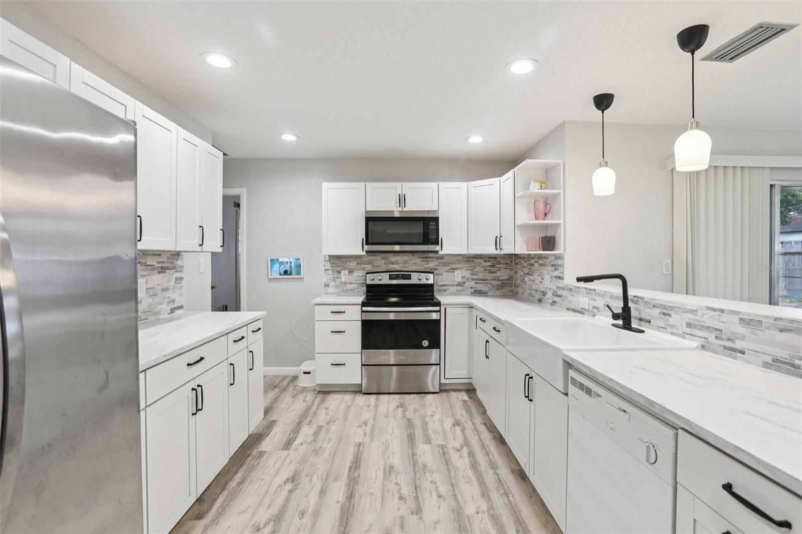 Listing photo id 12 for 11301 Possum Trail