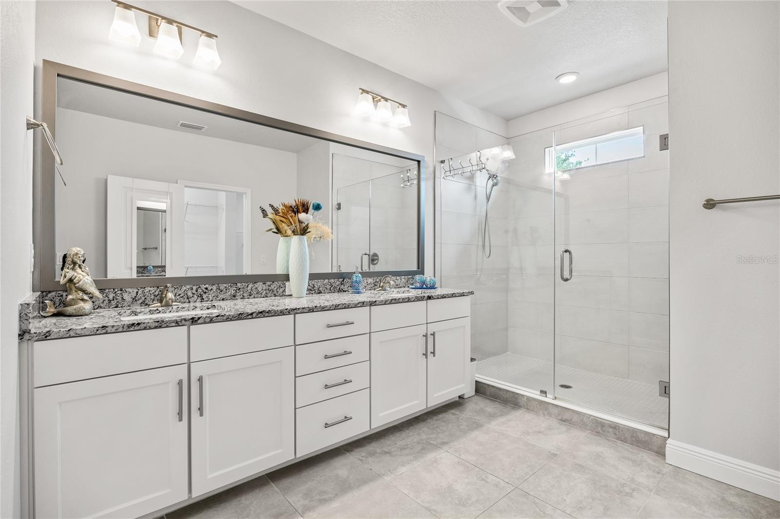 Image 25 of 49 For 3236 19th Street N