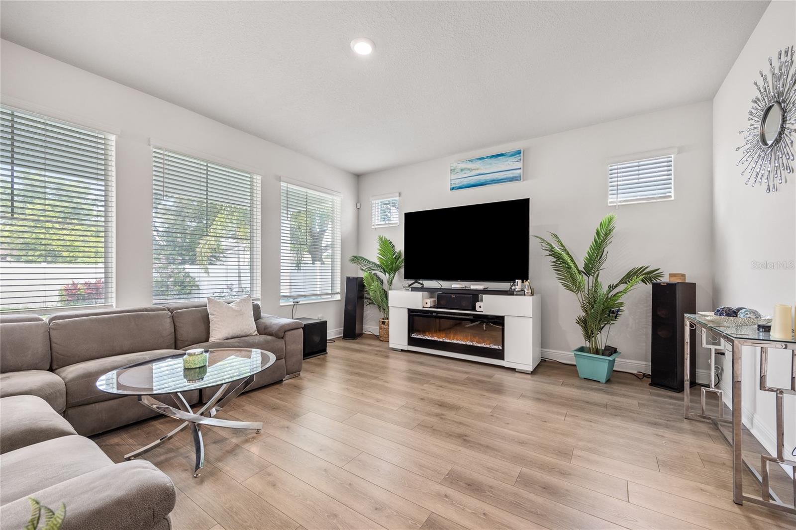 Image 3 of 49 For 3236 19th Street N