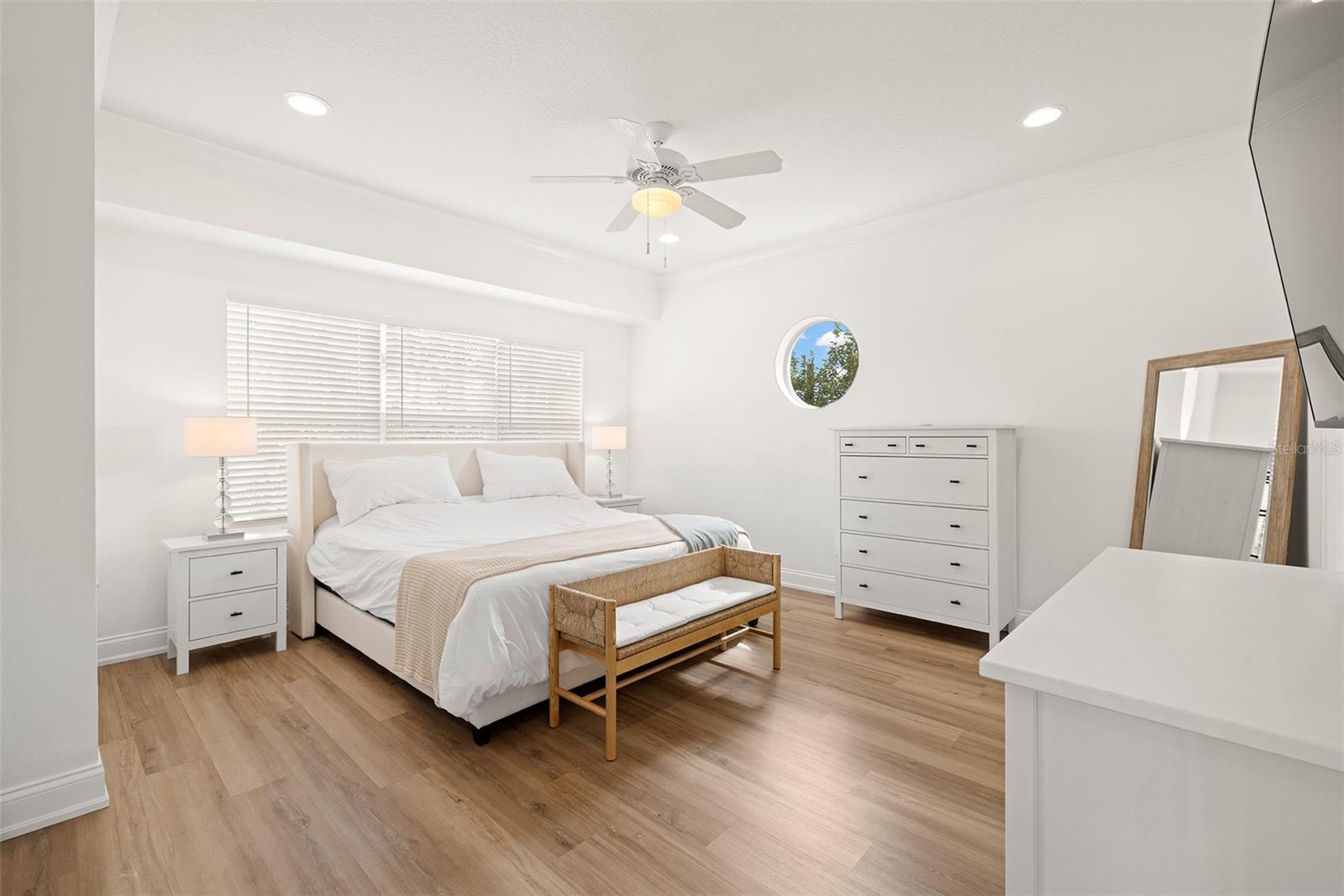 Image 22 of 26 For 111 Albany Avenue 7