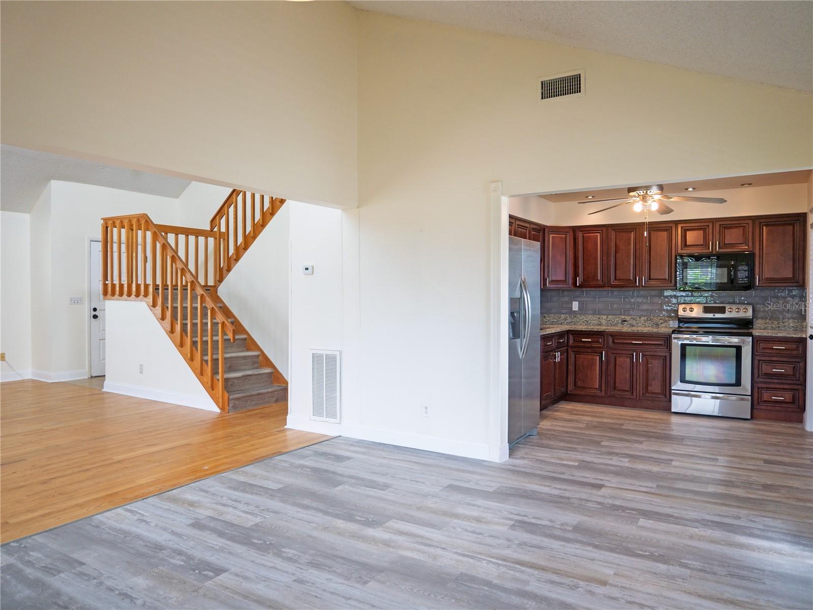Image 10 of 34 For 8759 Orient Way Ne