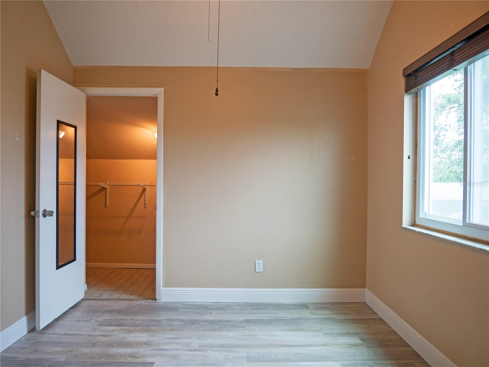 Image 23 of 34 For 8759 Orient Way Ne