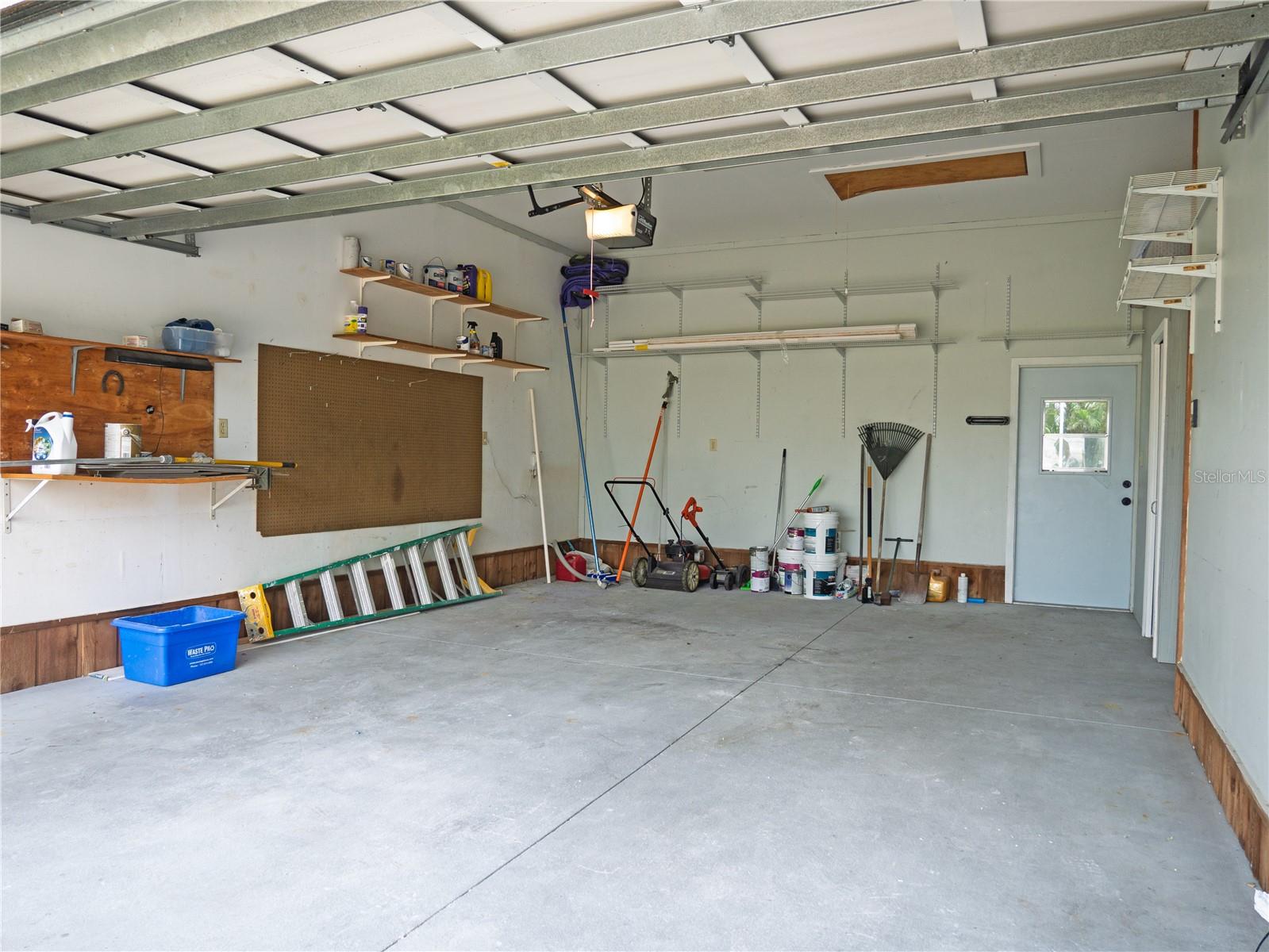Image 25 of 34 For 8759 Orient Way Ne