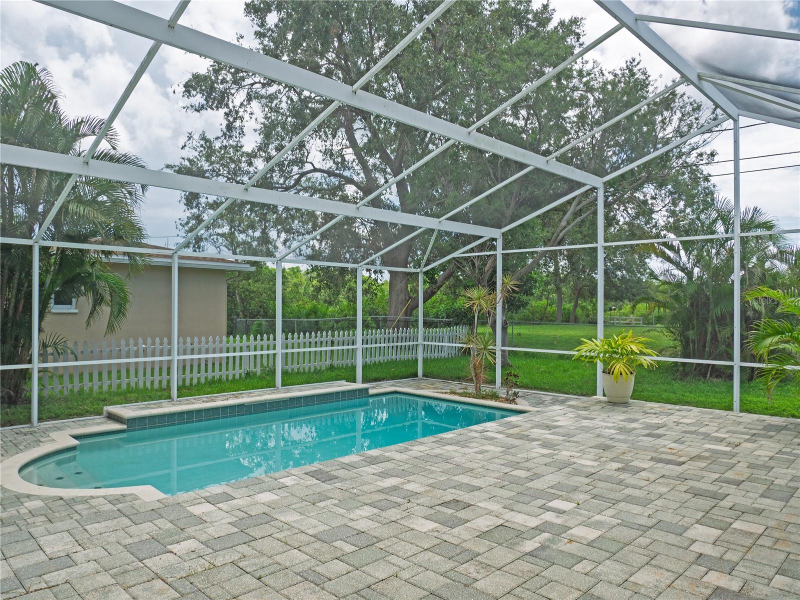 Image 27 of 34 For 8759 Orient Way Ne