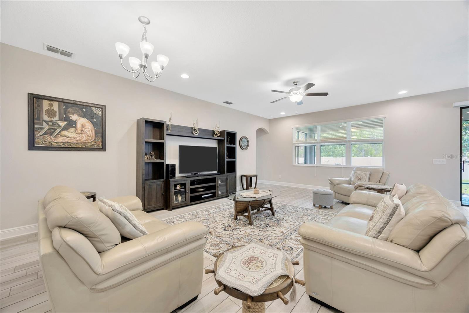 Image 14 of 55 For 18125 Roseate Drive