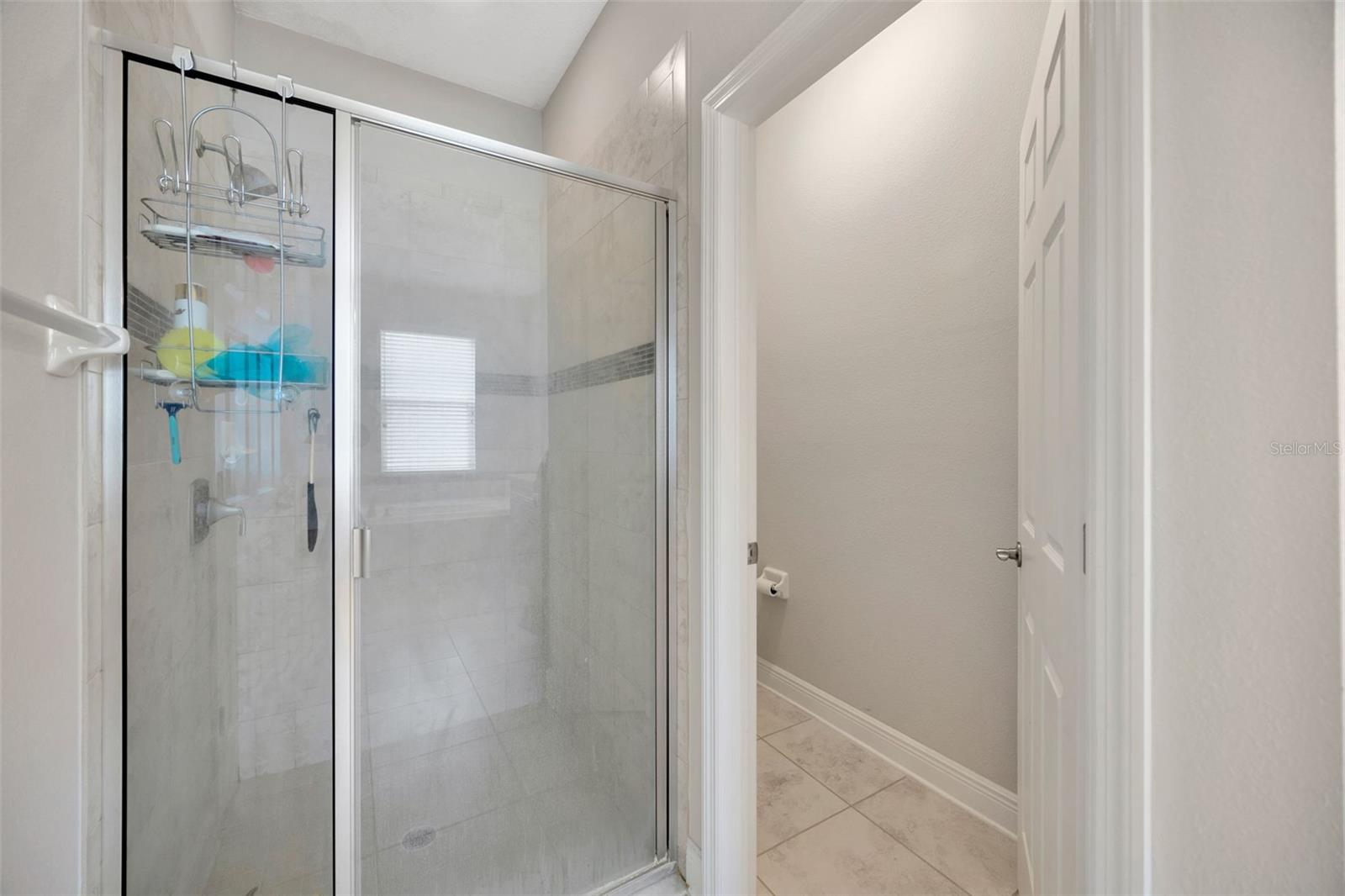 Image 18 of 55 For 18125 Roseate Drive
