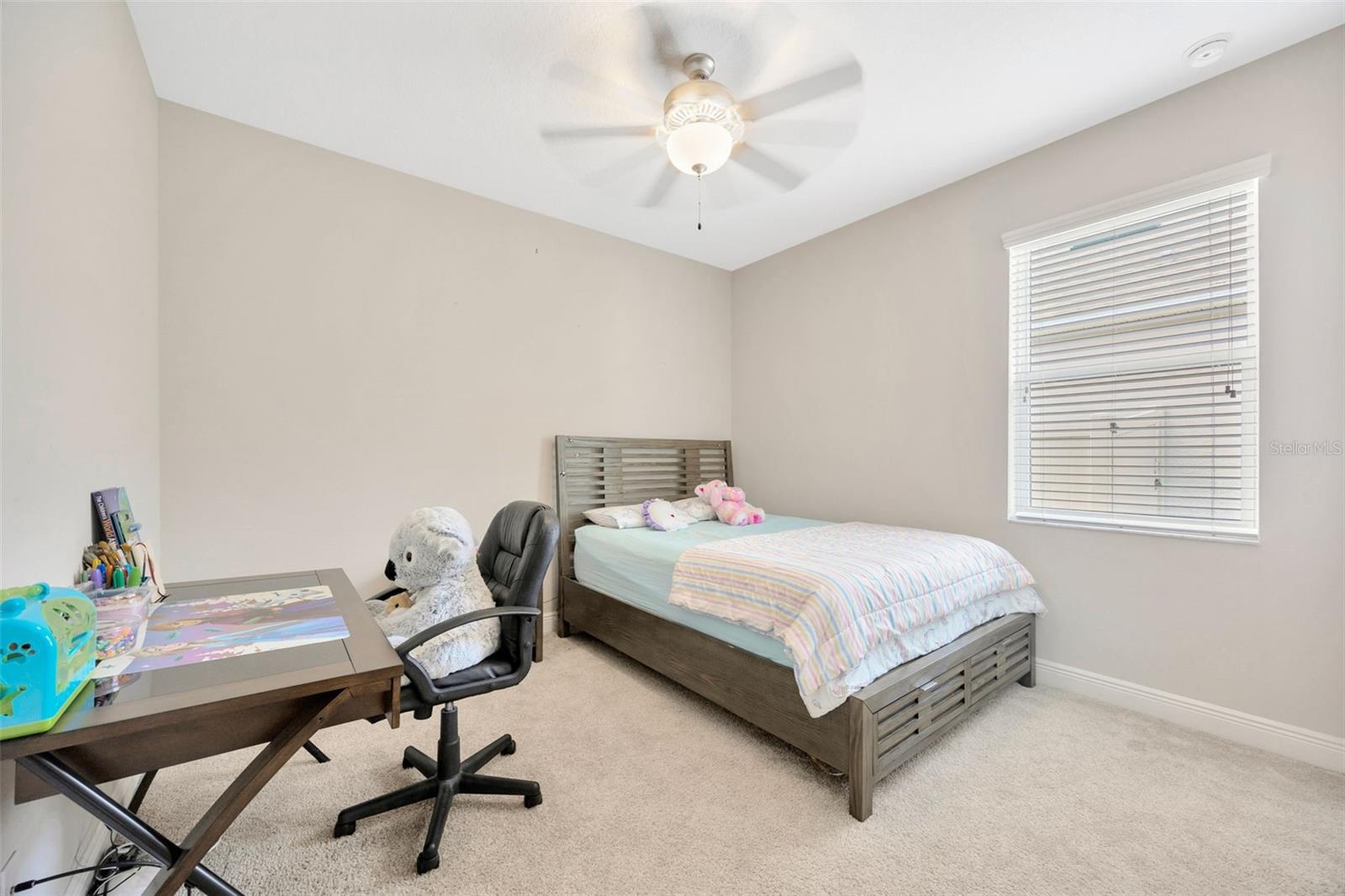 Image 22 of 55 For 18125 Roseate Drive