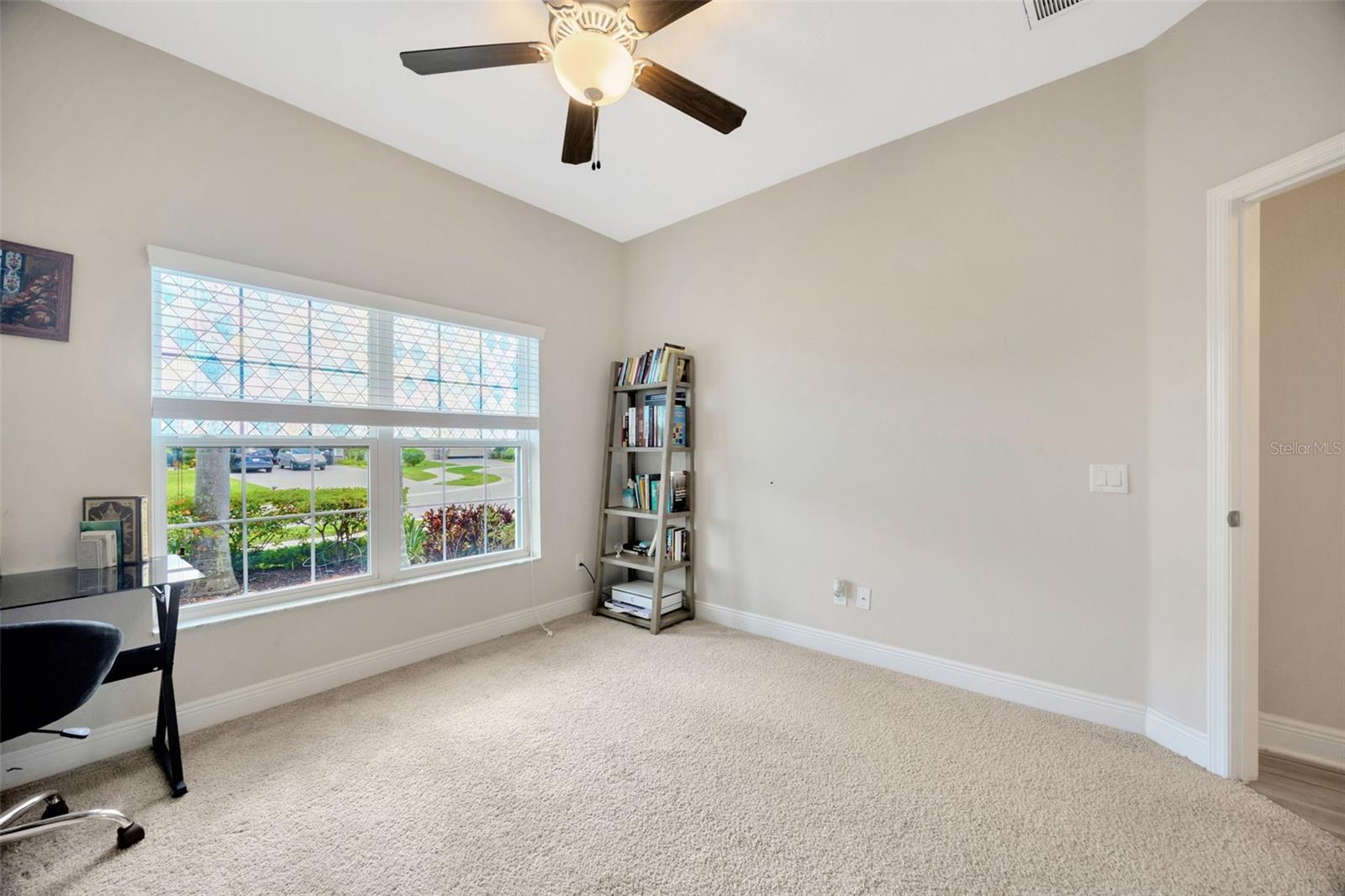 Image 26 of 55 For 18125 Roseate Drive