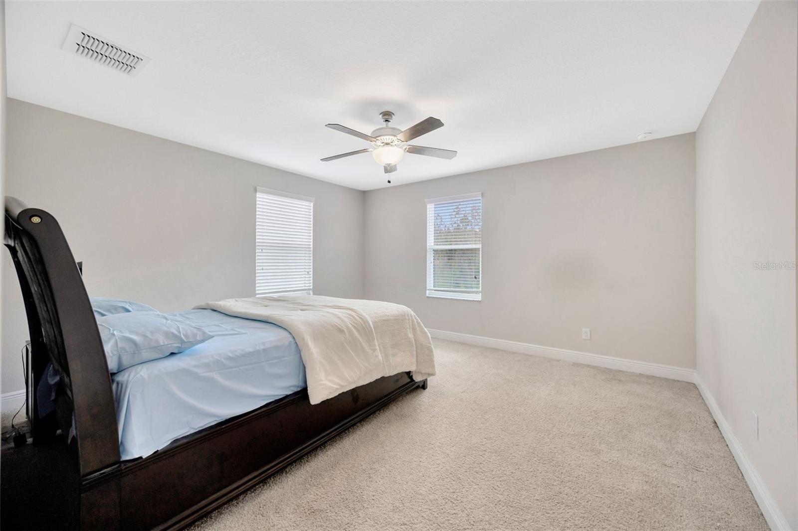 Image 34 of 55 For 18125 Roseate Drive