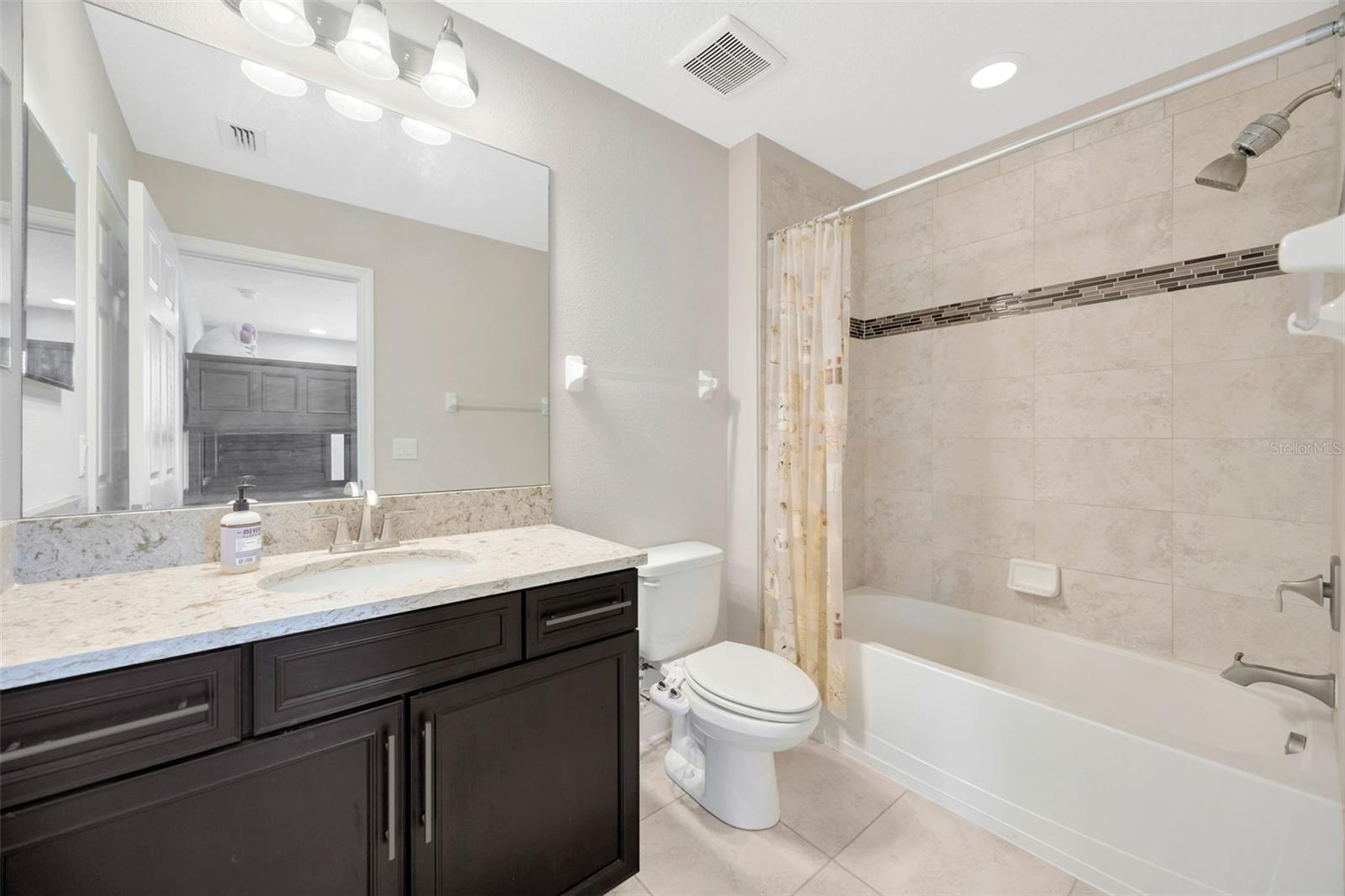 Image 42 of 55 For 18125 Roseate Drive