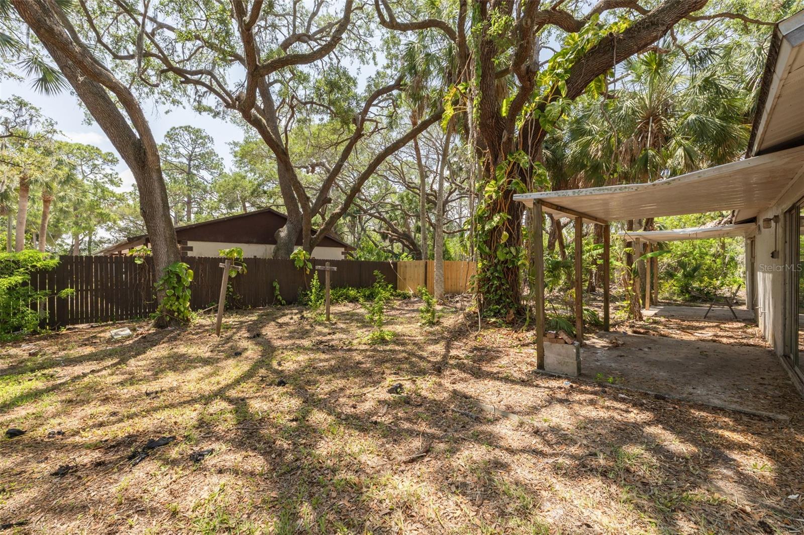 Image 13 of 16 For 7116-7120 Oakwood Drive