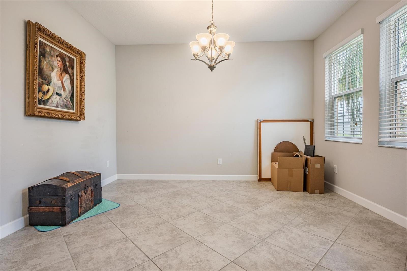 Image 5 of 48 For 4237 Mount Bandon Drive