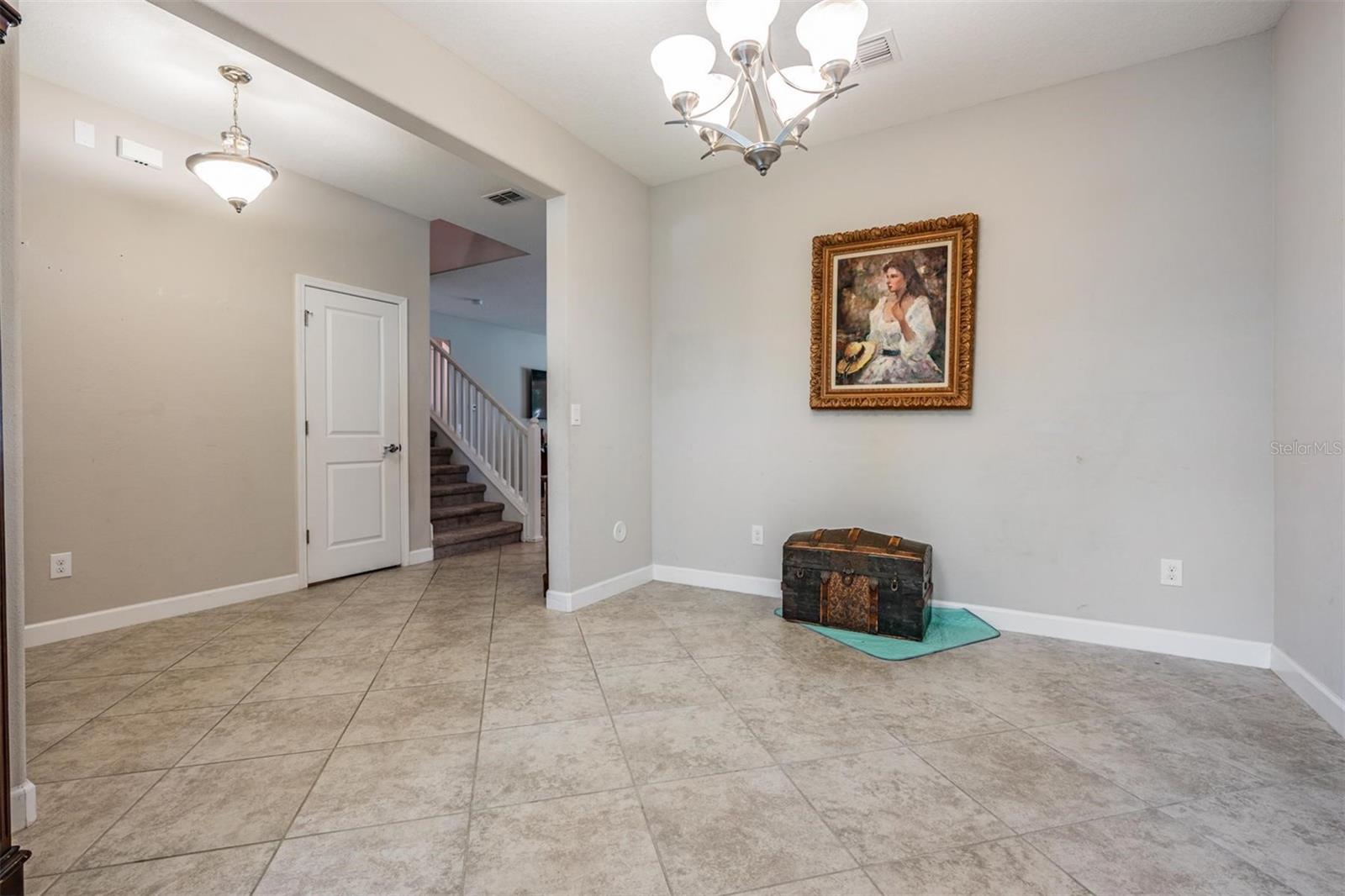 Image 6 of 48 For 4237 Mount Bandon Drive