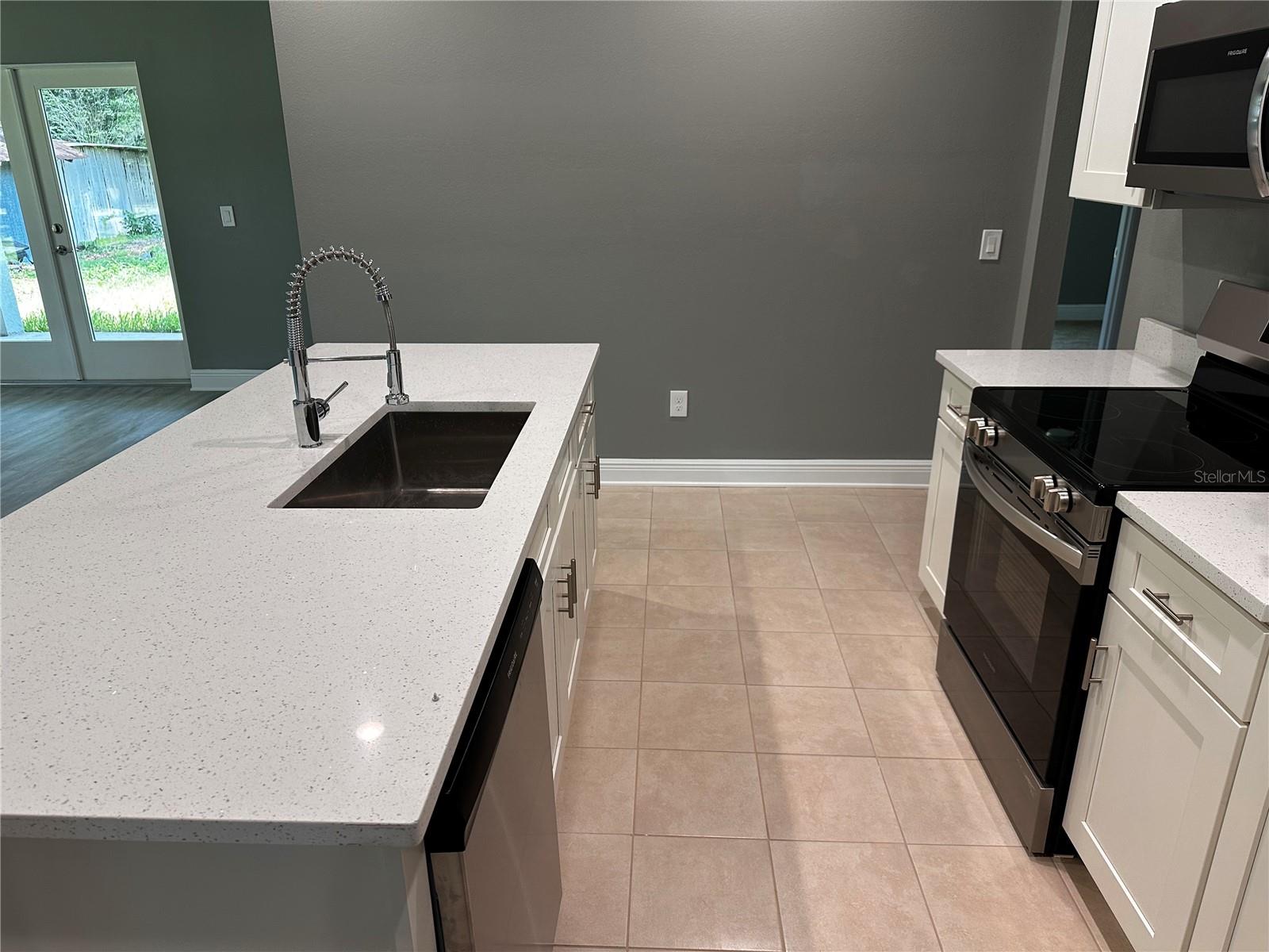 Image 3 of 8 For 10805 Juliann Road