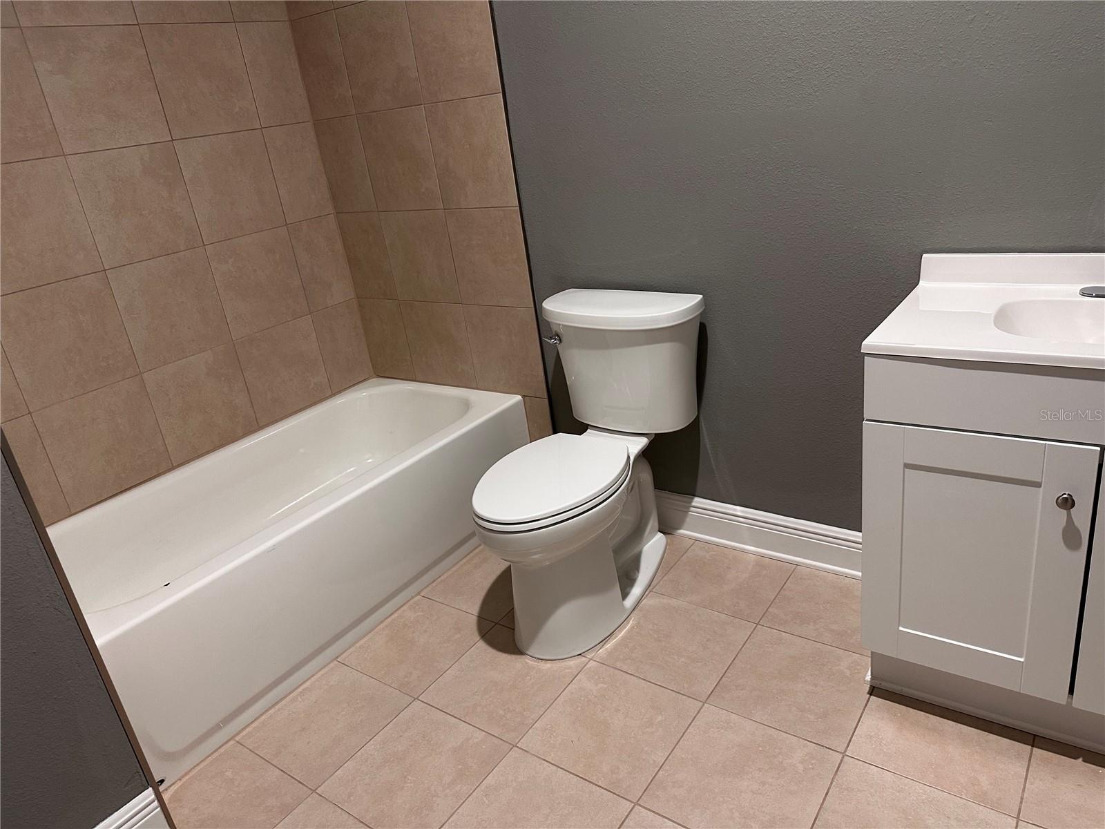 Image 4 of 8 For 10805 Juliann Road