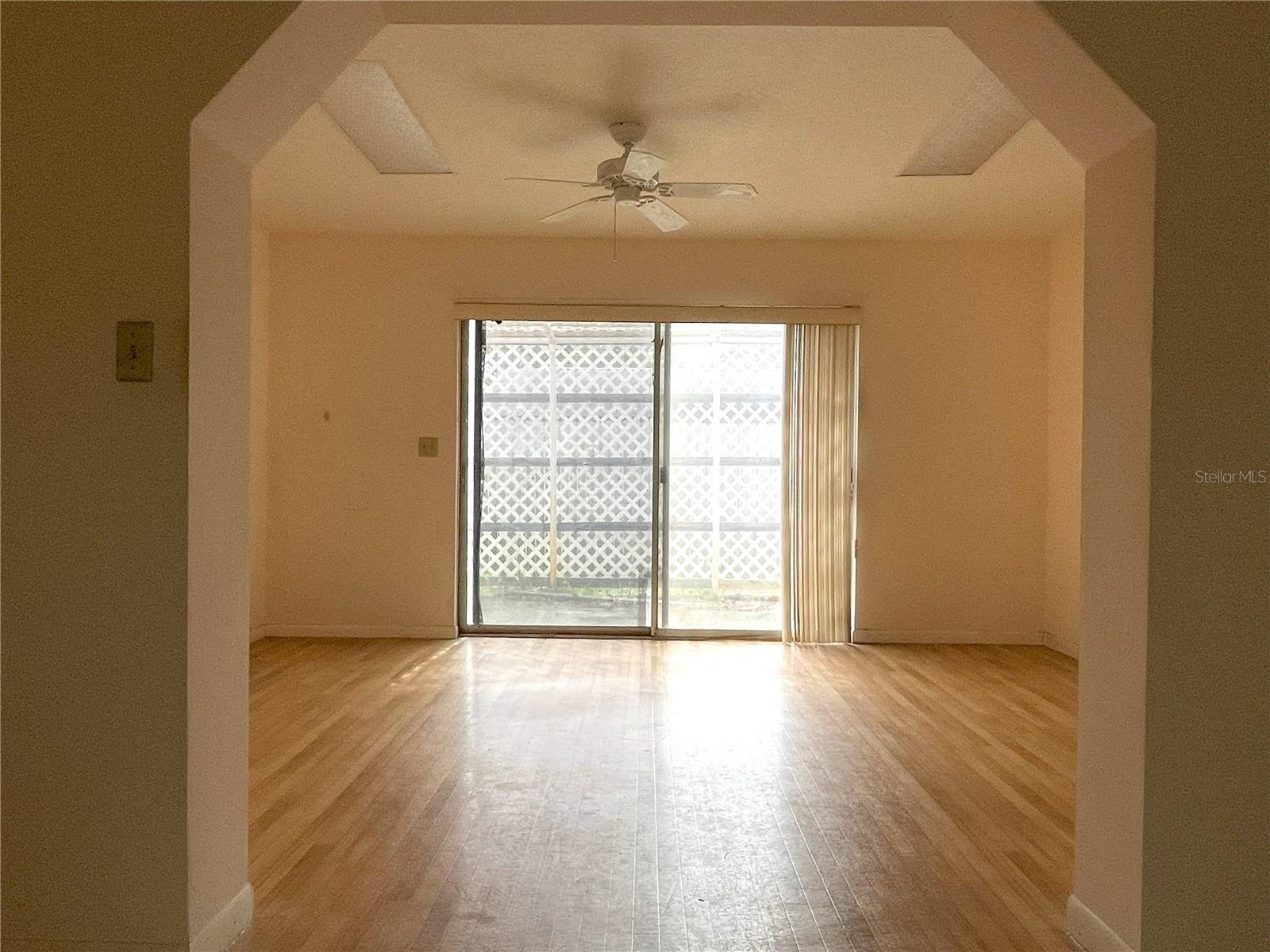 Image 12 of 21 For 9578 121st Street