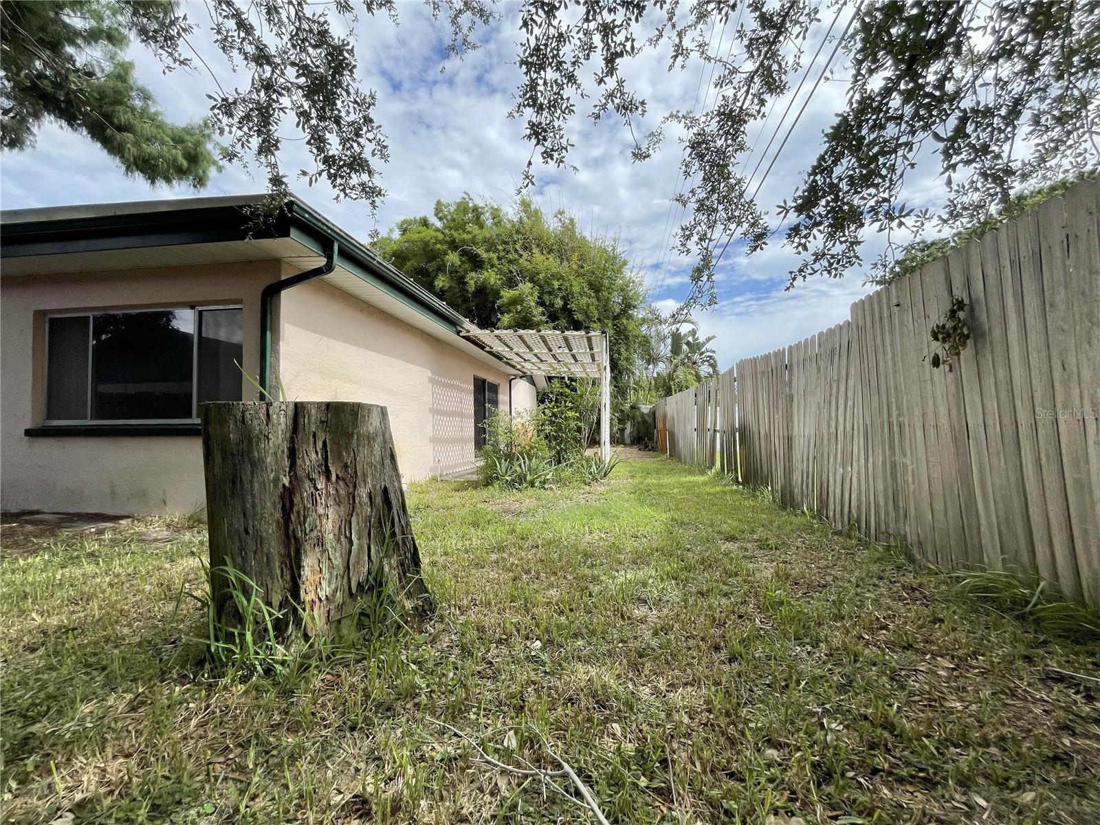 Image 17 of 21 For 9578 121st Street