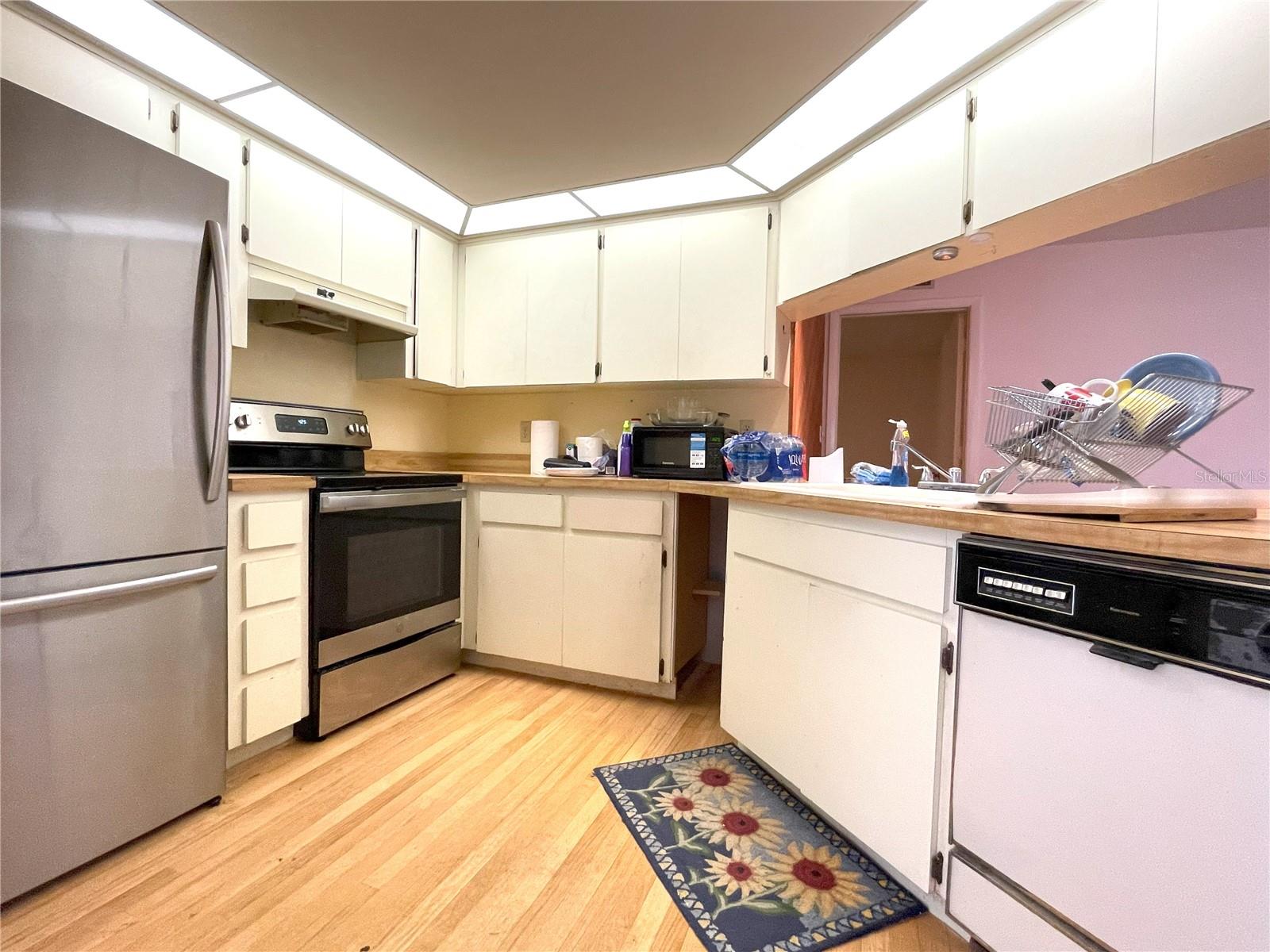 Image 6 of 21 For 9578 121st Street