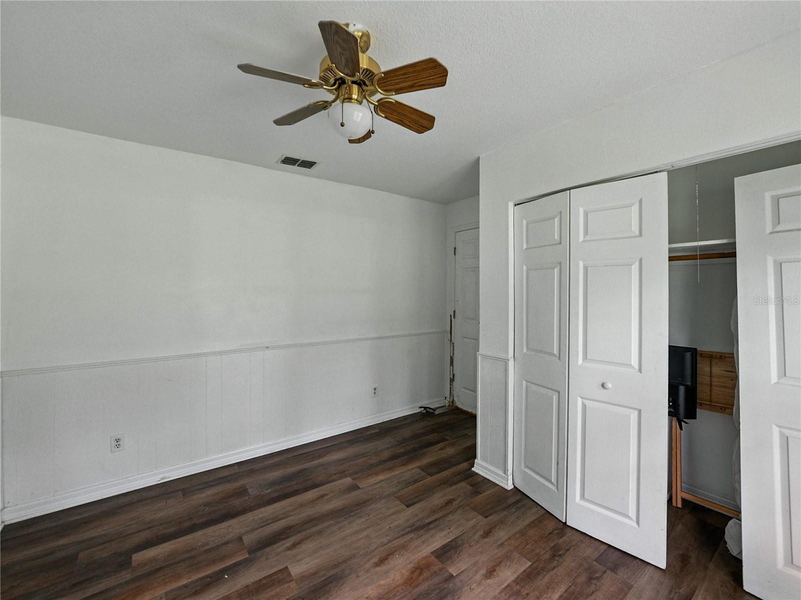 Image 37 of 60 For 2240 Parker Road
