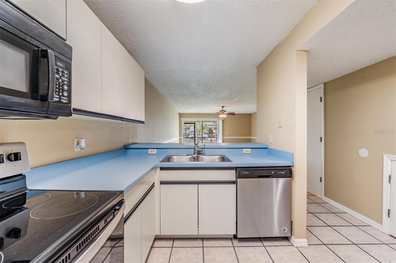 Image 8 of 22 For 14625 Par Club Circle 14625