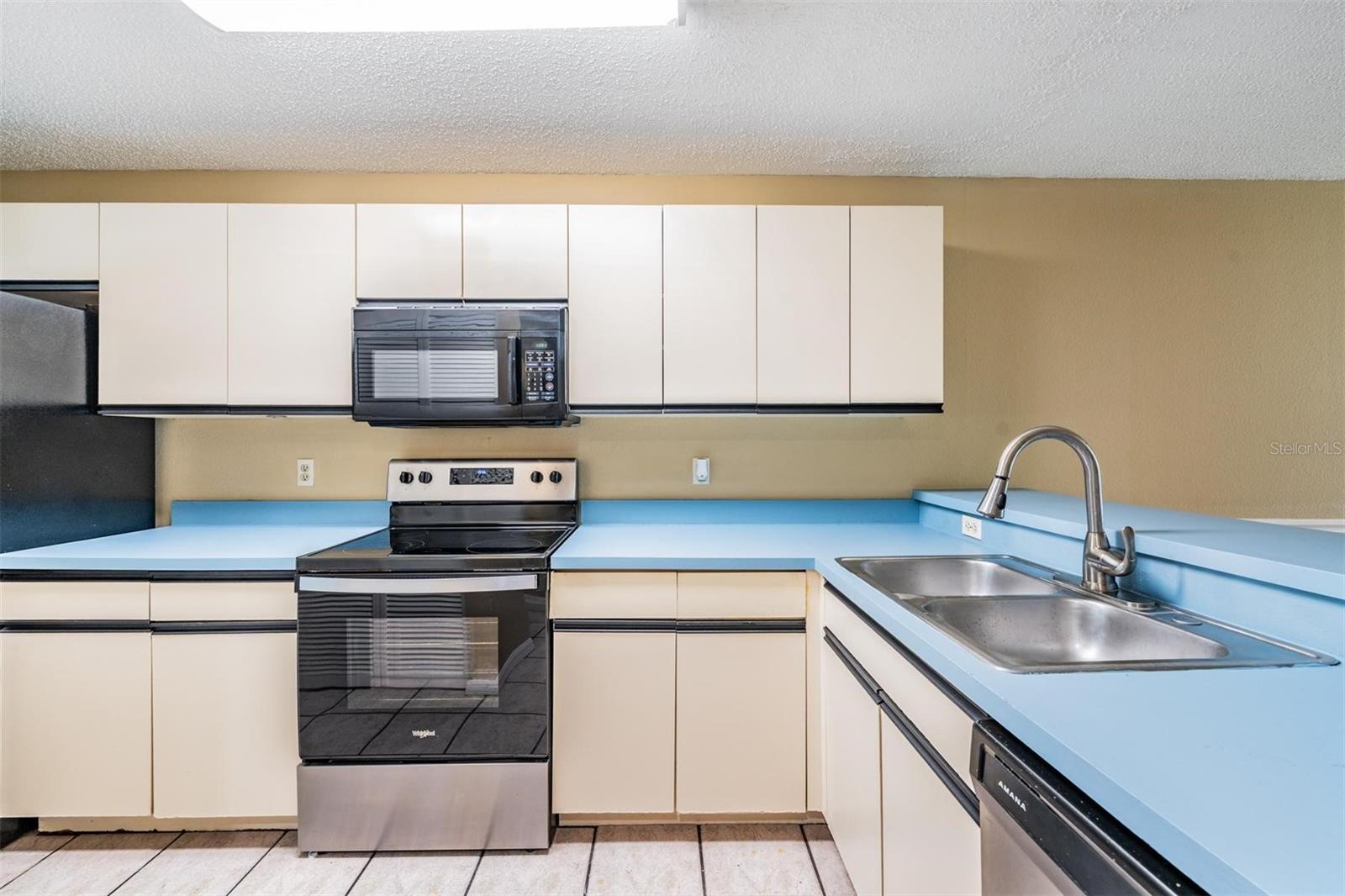 Image 9 of 22 For 14625 Par Club Circle 14625
