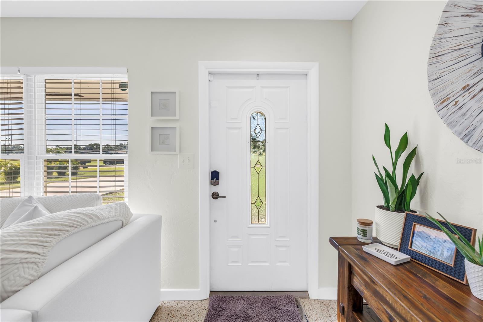 Image 5 of 47 For 2135 Desoto Way S