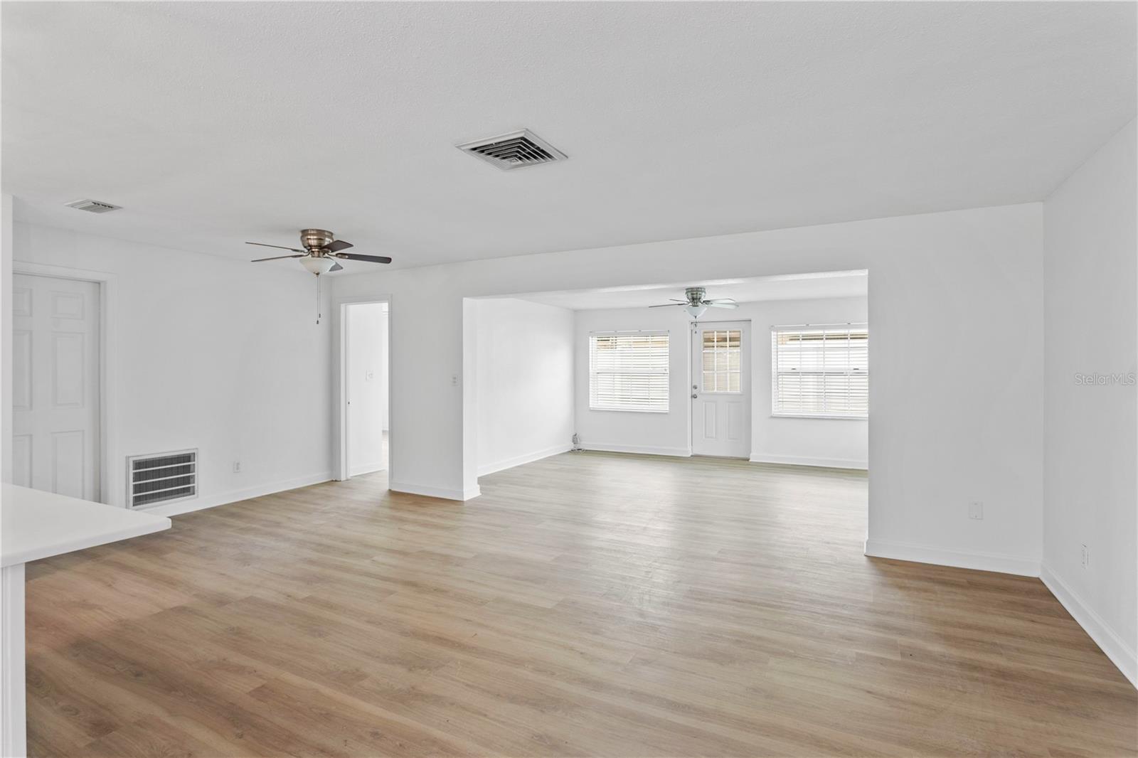 Image 10 of 32 For 11723 67th Avenue