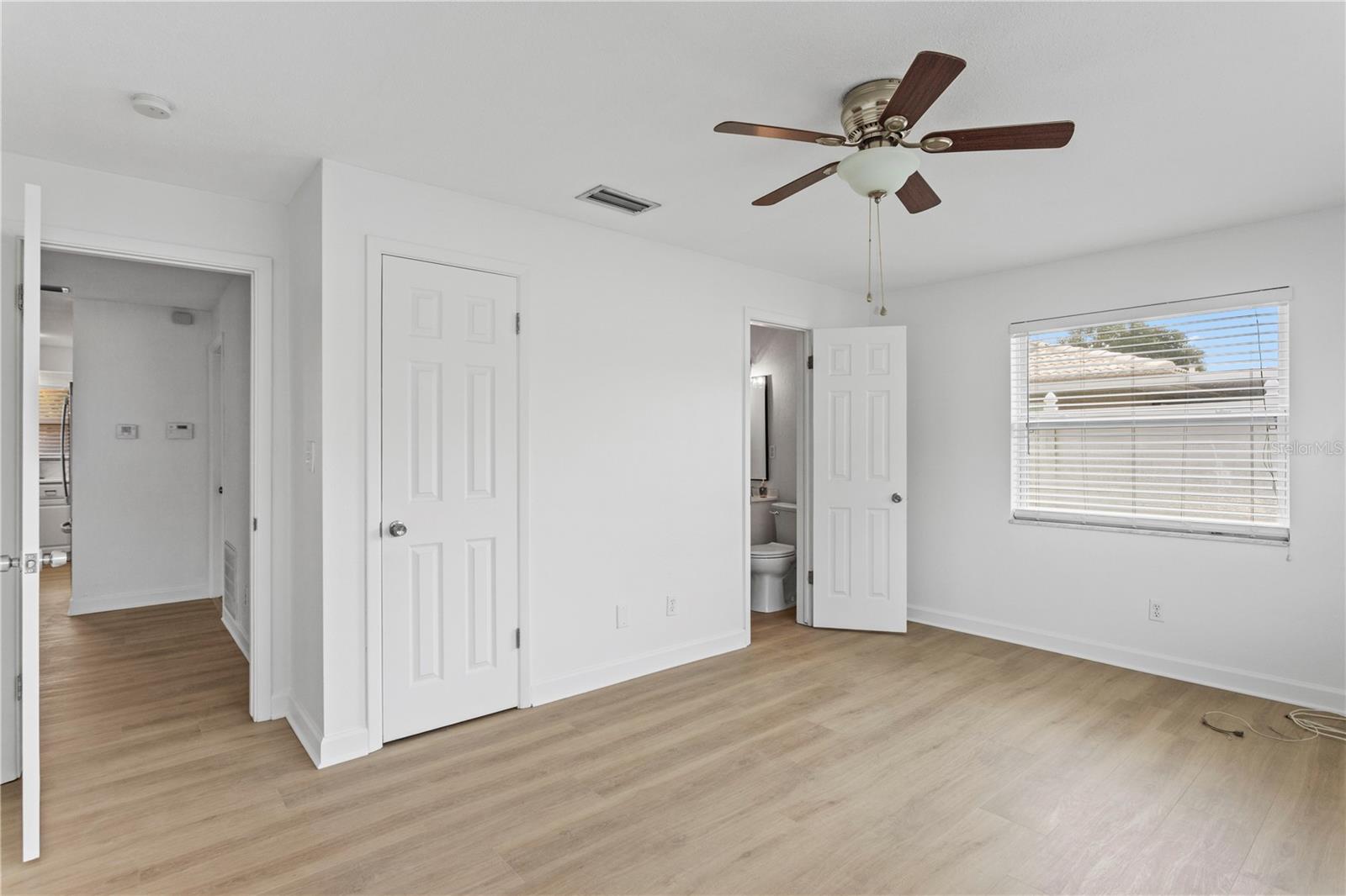 Image 15 of 32 For 11723 67th Avenue