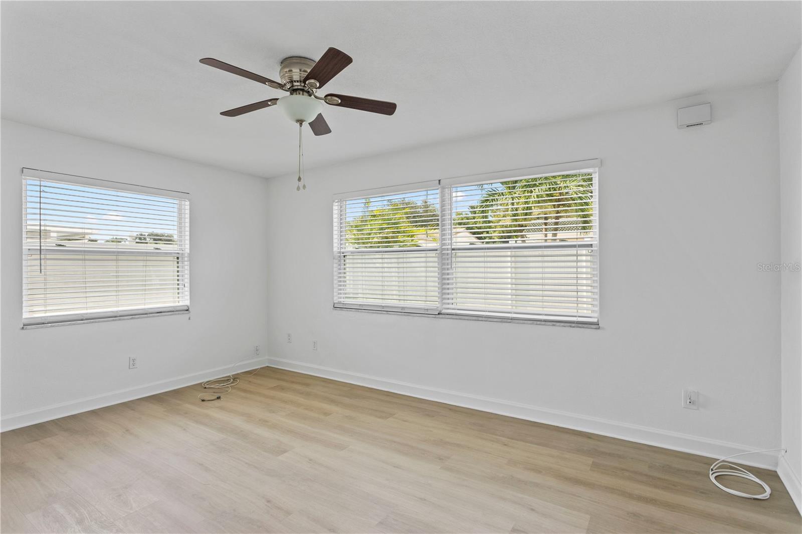 Image 16 of 32 For 11723 67th Avenue