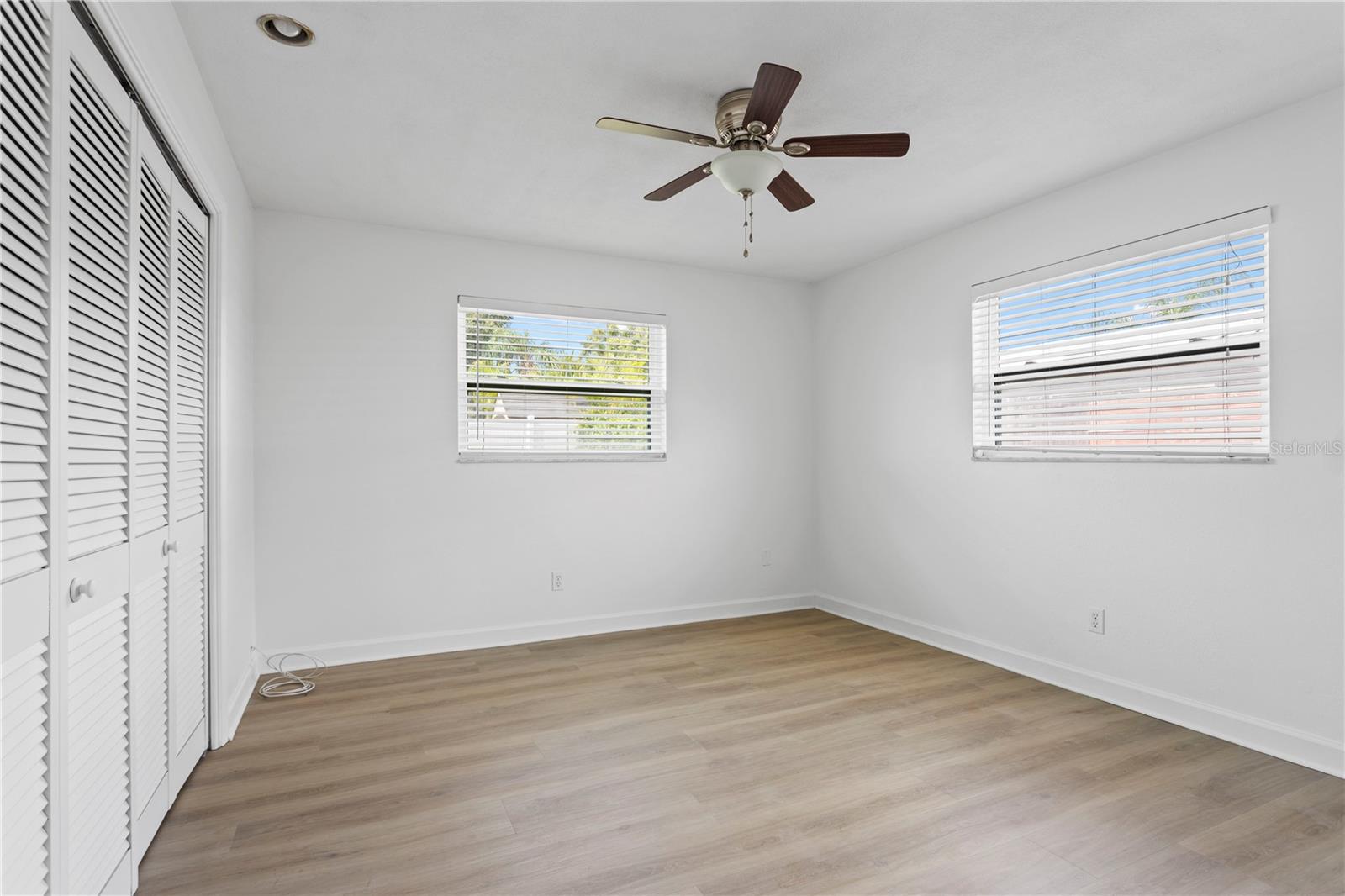 Image 22 of 32 For 11723 67th Avenue