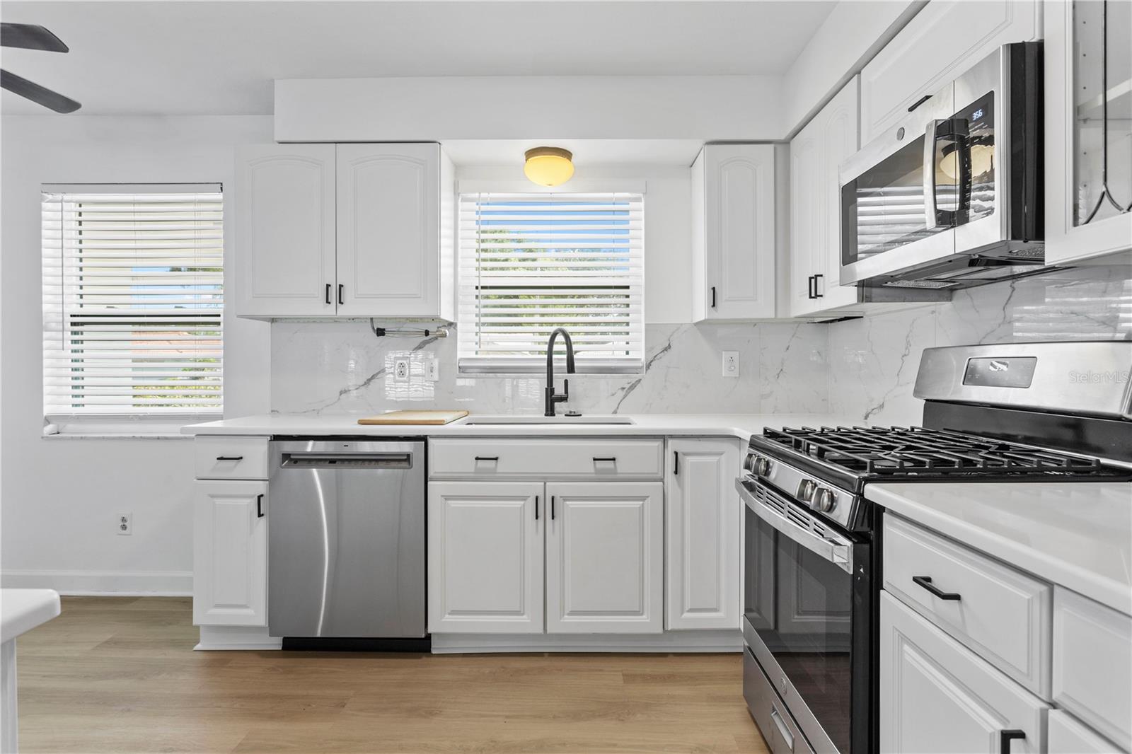 Image 6 of 32 For 11723 67th Avenue