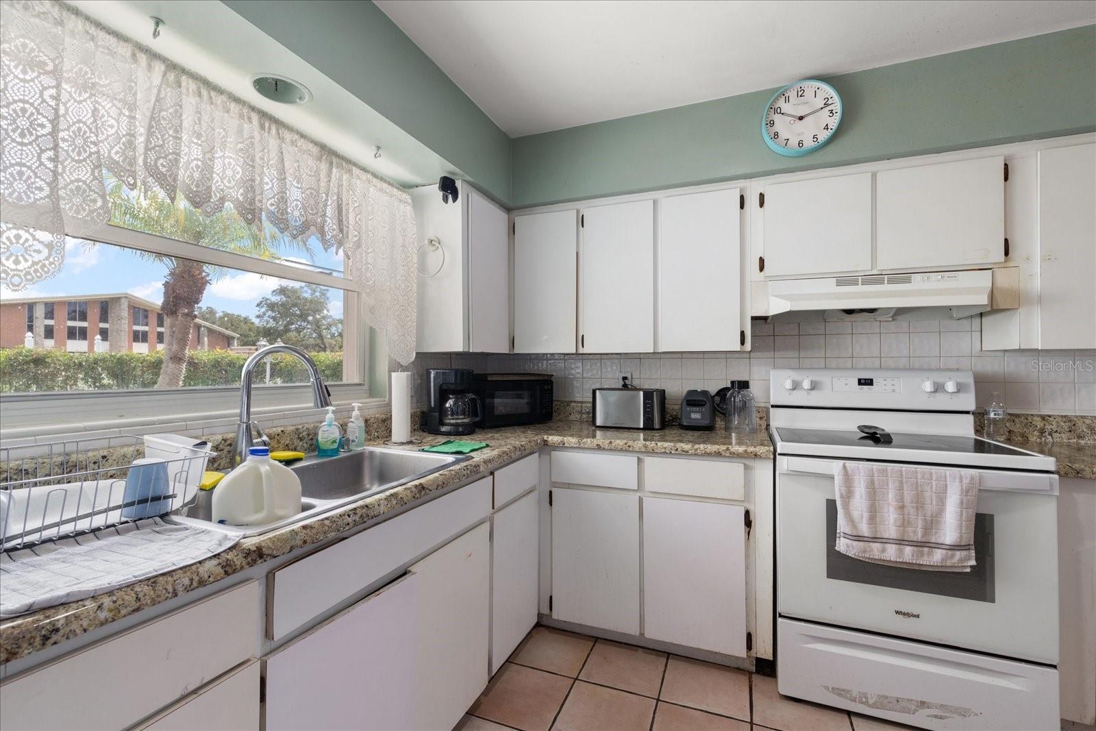 Image 13 of 26 For 1453 Belleair Road