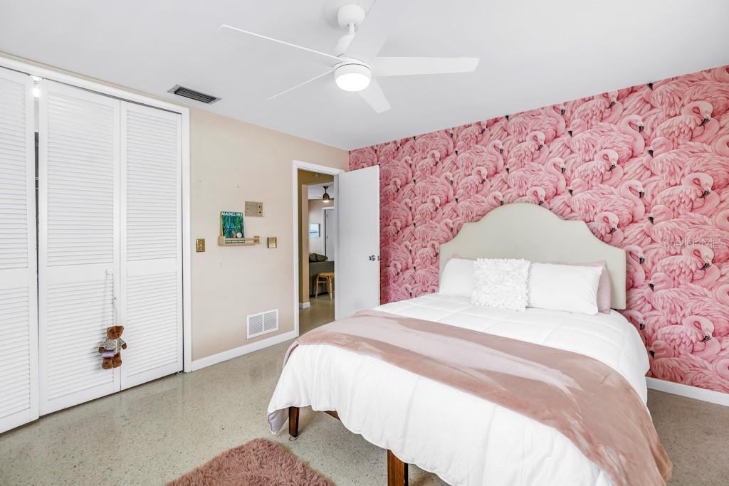 Image 35 of 47 For 1389 High Bluff Drive N